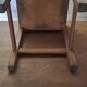 Tabouret bois marron teint 1940 avec casier meuble d'appoint décoration cuisine atelier véranda