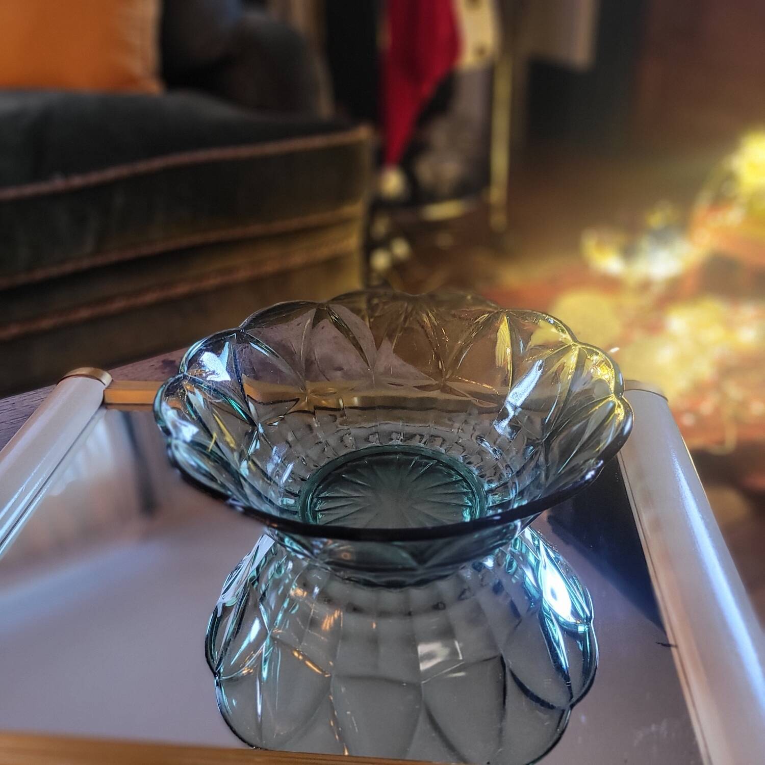Saladier en verre moulé bleu-vert - Verrerie utilitaire années 1970