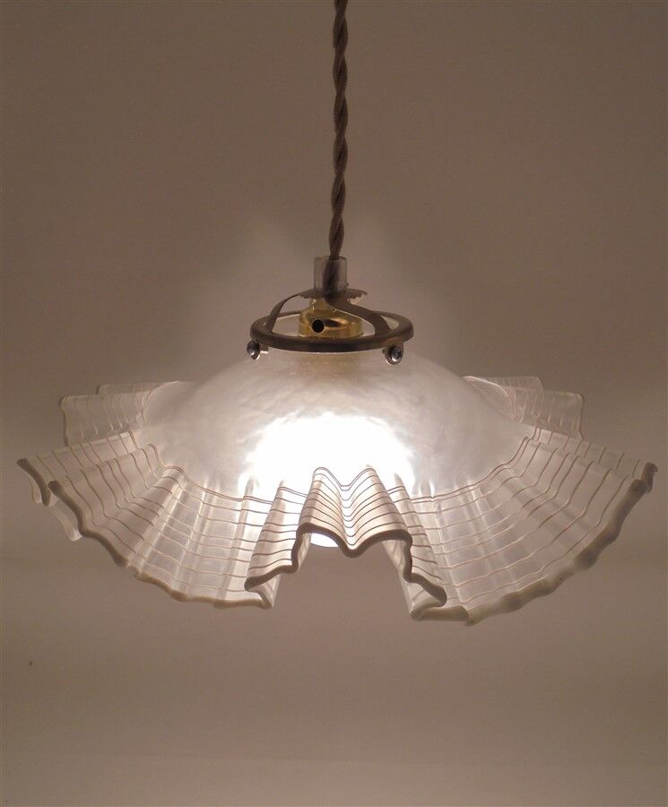 Suspension draped effect