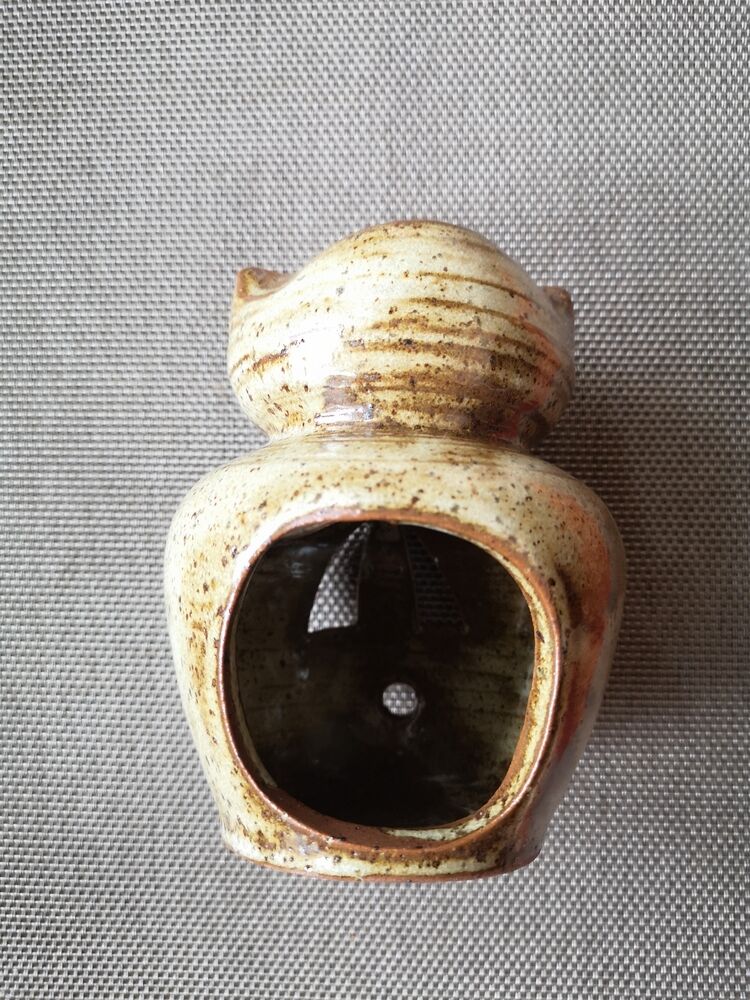 Burns perfume in sandstone form zoomorphic cat - 1970s