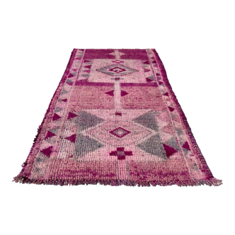 Traditional vintage kurdish herki rug