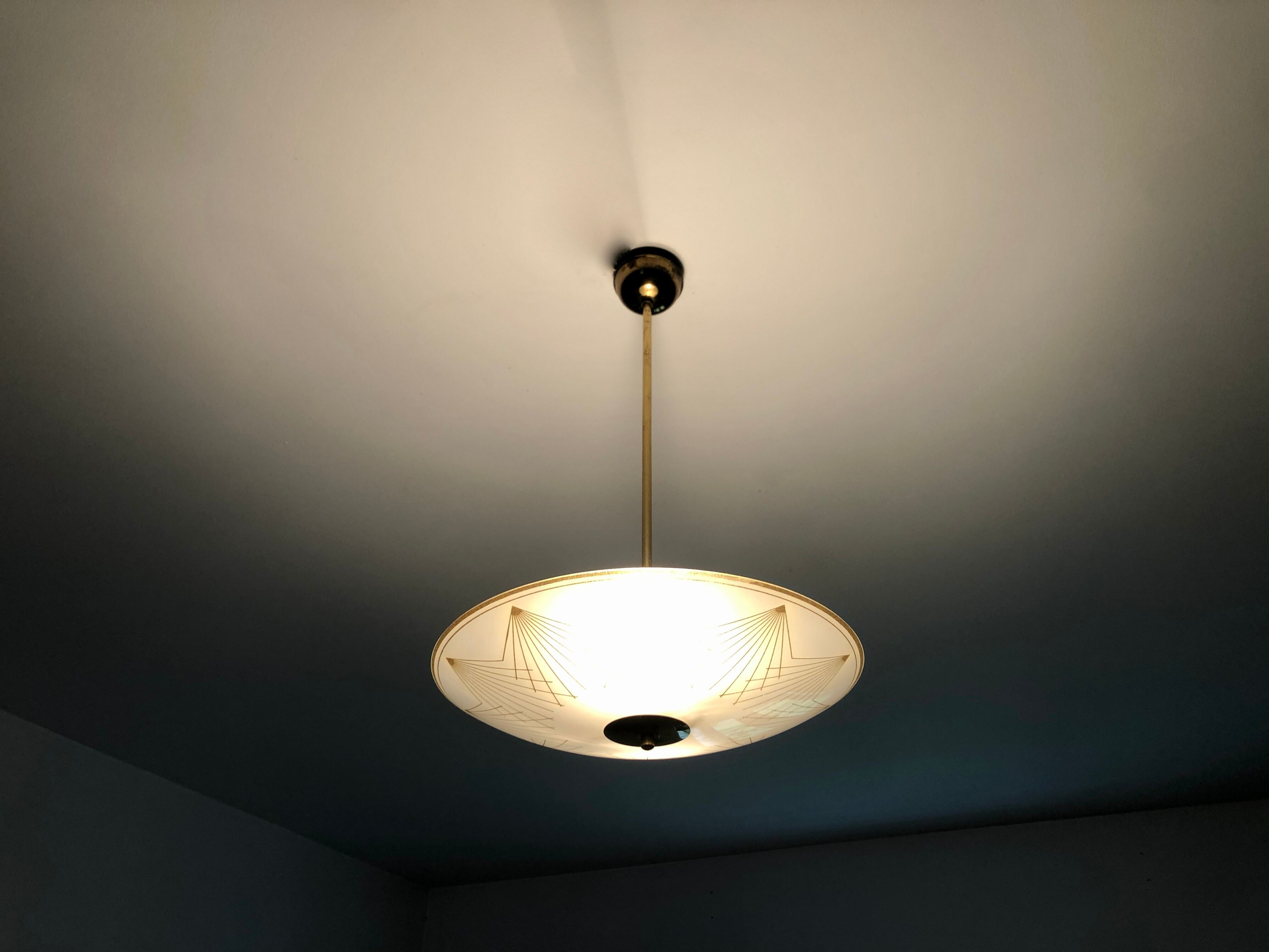 Round suspension white golden star 1950