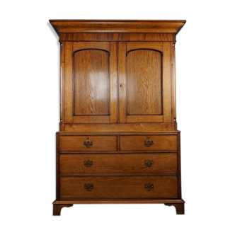 Armoire ancienne en chêne du 19ème siècle