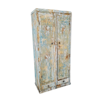 Armoire patinée bleue