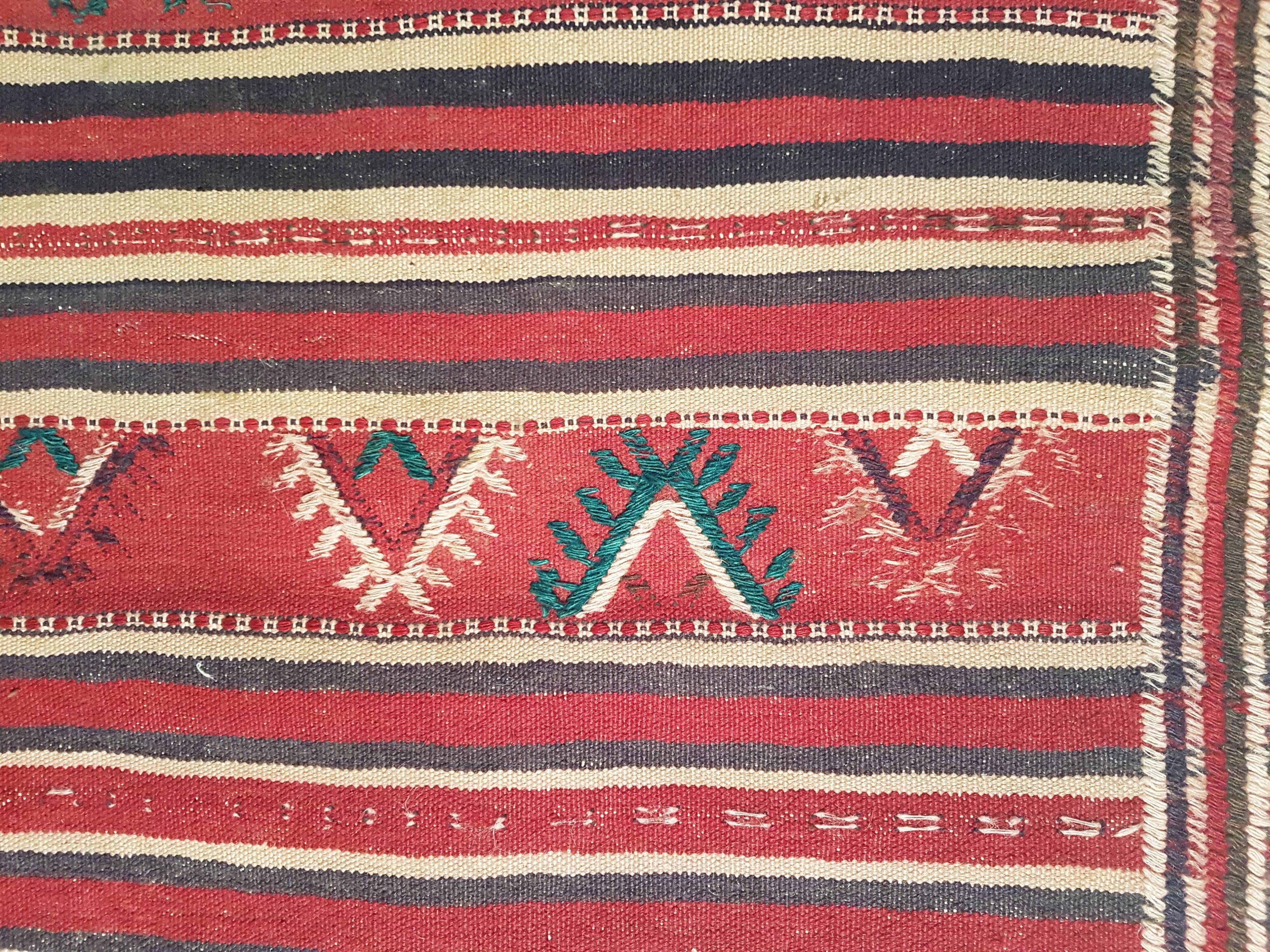 Handmade Iranian kilim carpet 100% wool - 249x141cm