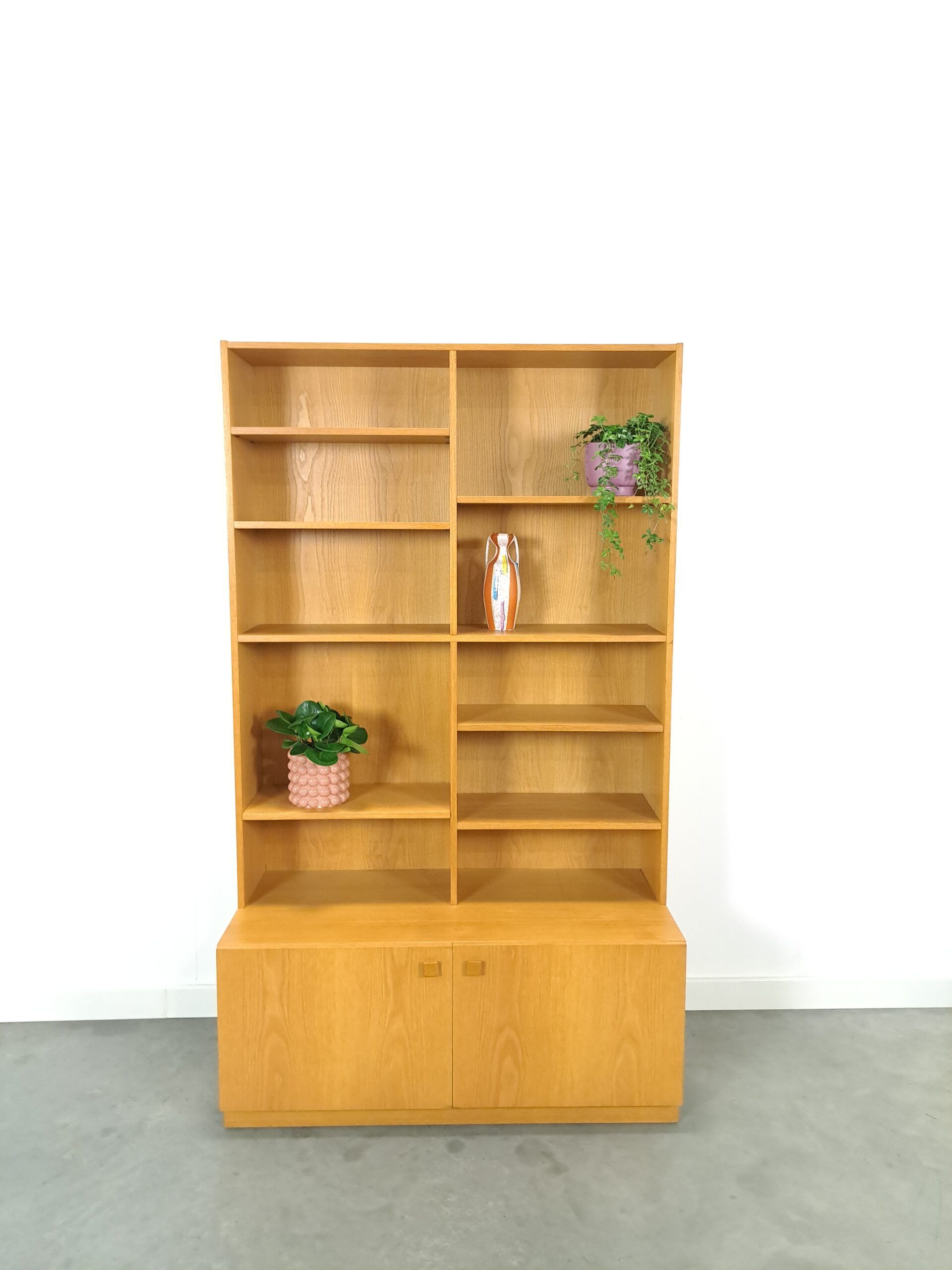 Tall LP bookcase with shelves from Sweden