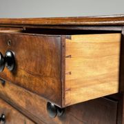 Commode en acajou, 19ème siècle