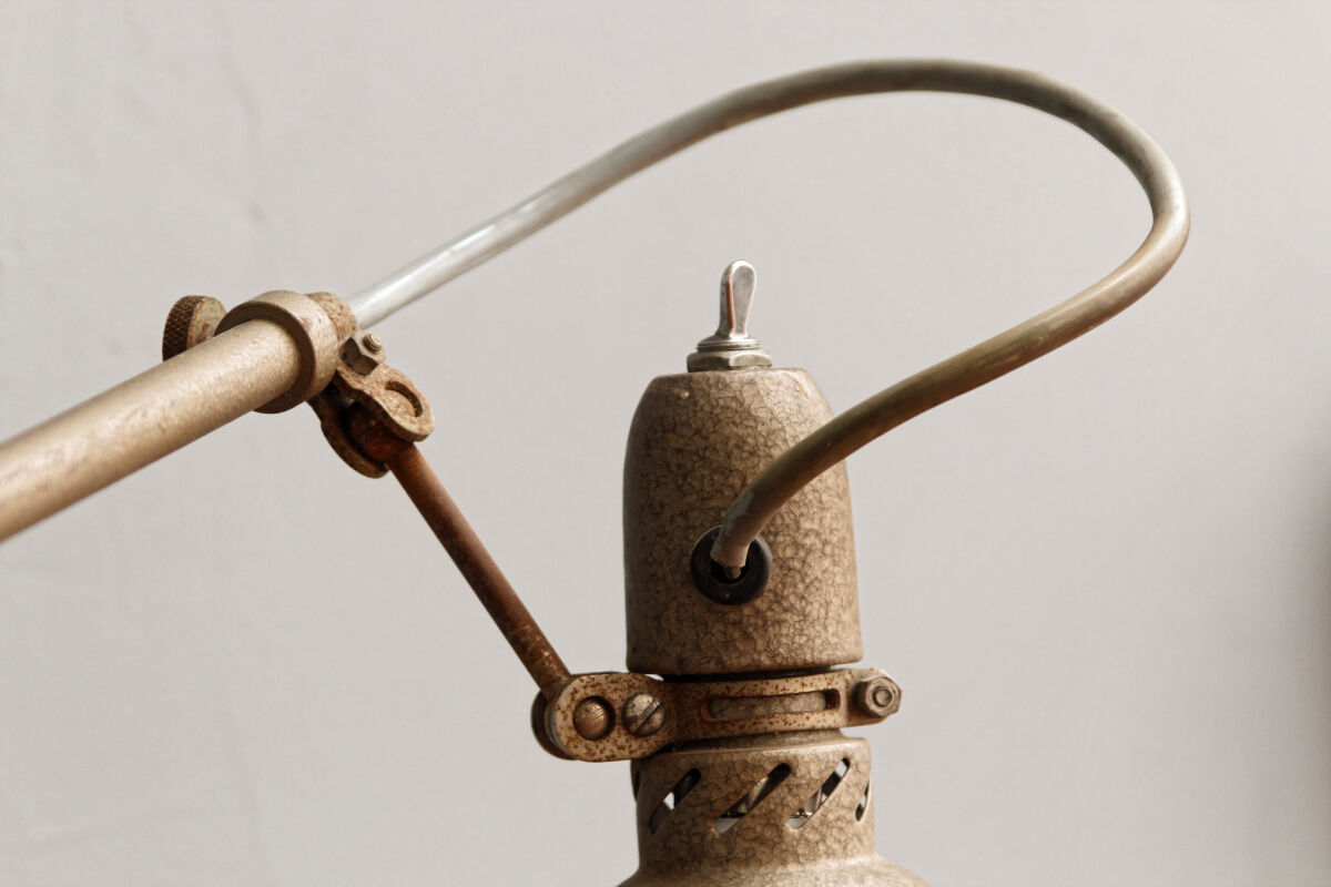 Lumina workshop lamp