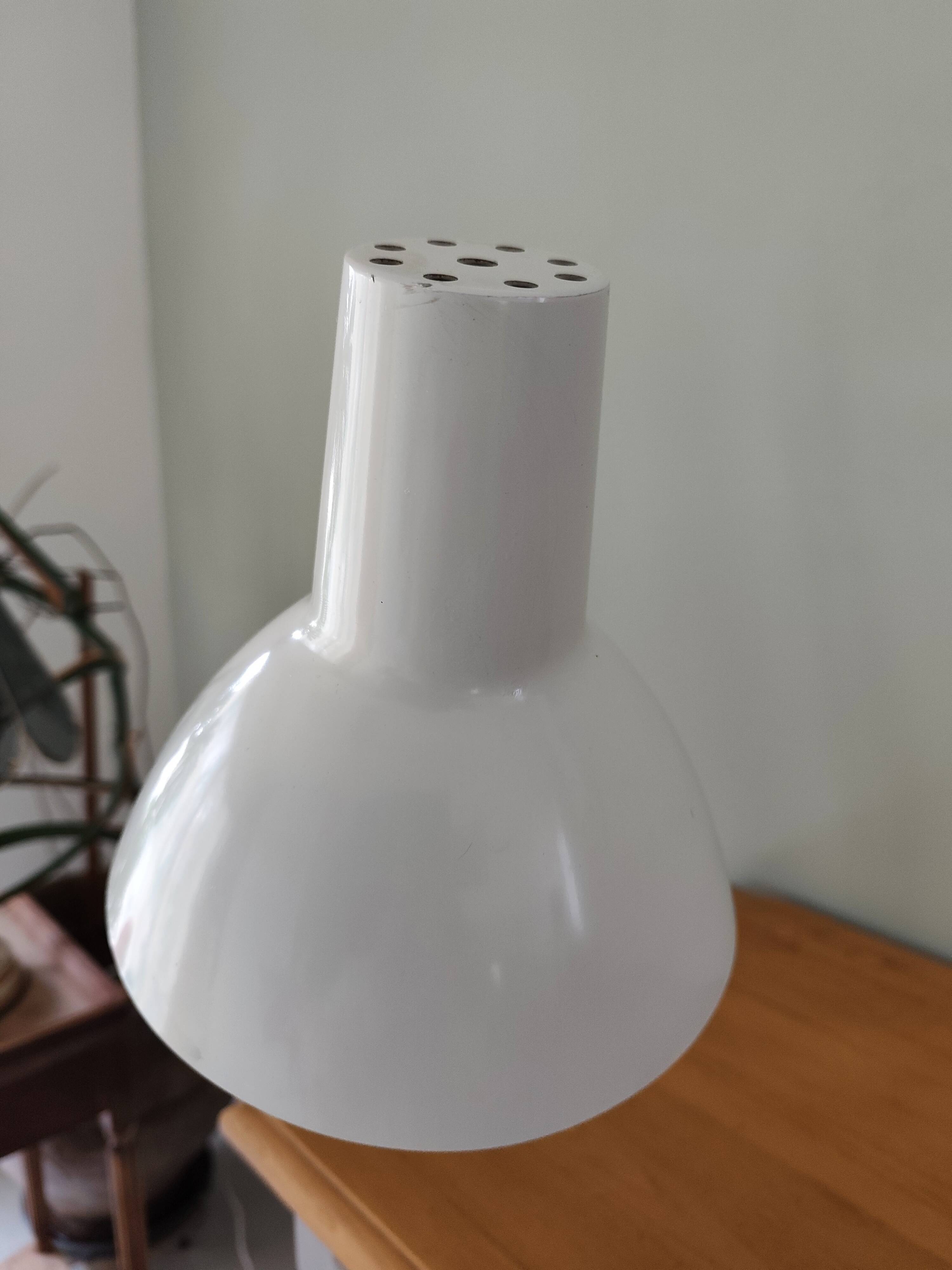 White articulated desk lamp