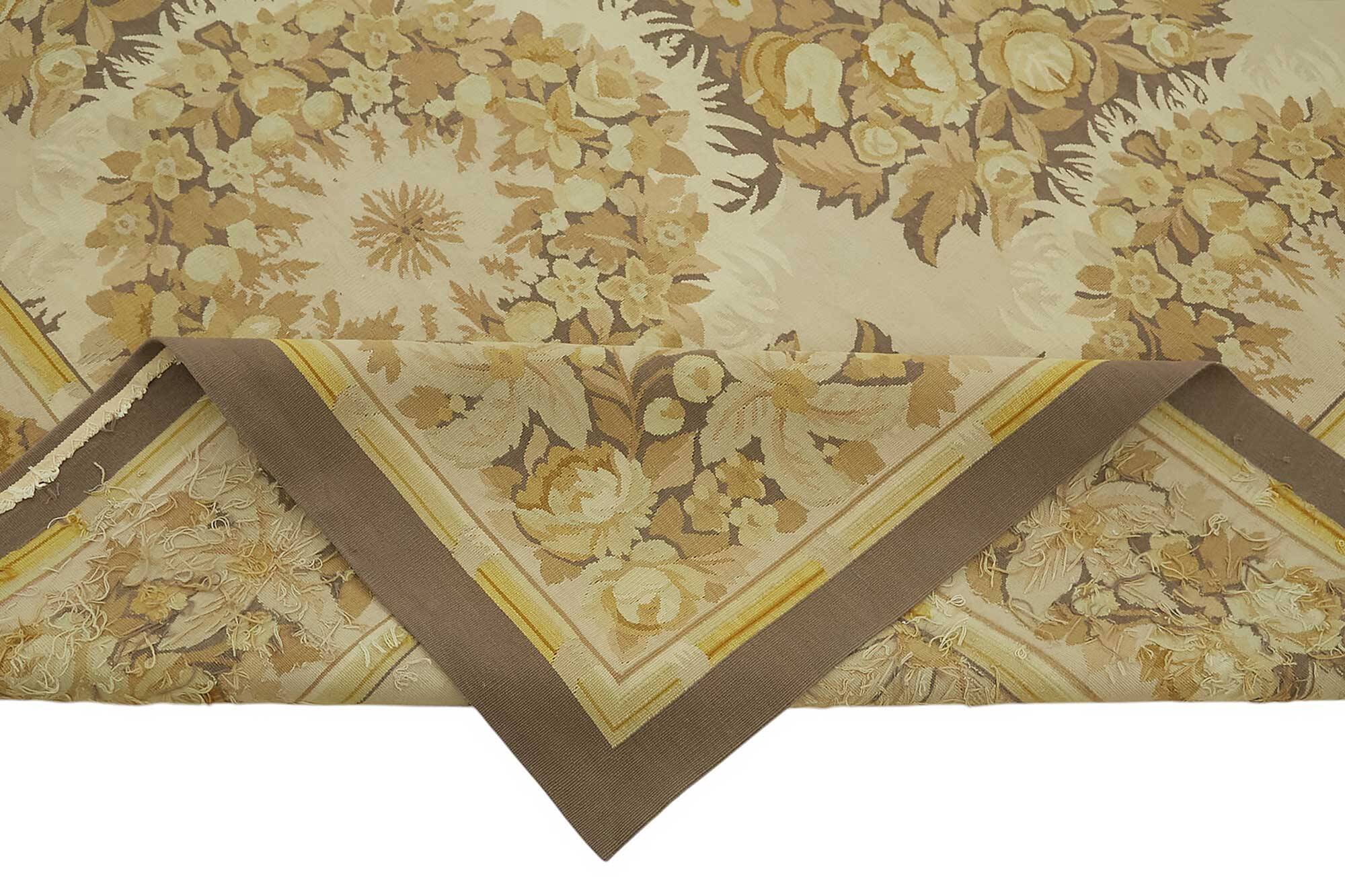 Handmade European Vintage Aubusson Kilim 270 cm x 370 cm