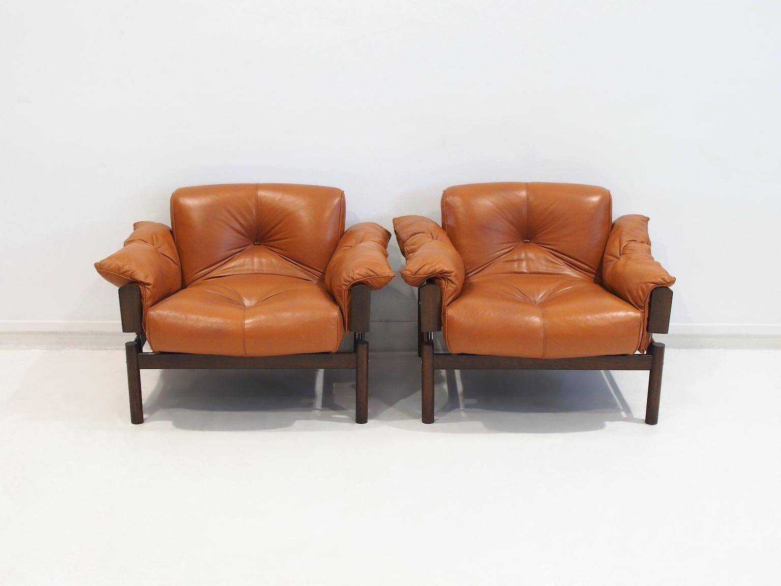 Ensemble de fauteuils MP-13 de Percival Lafer en cuir cognac