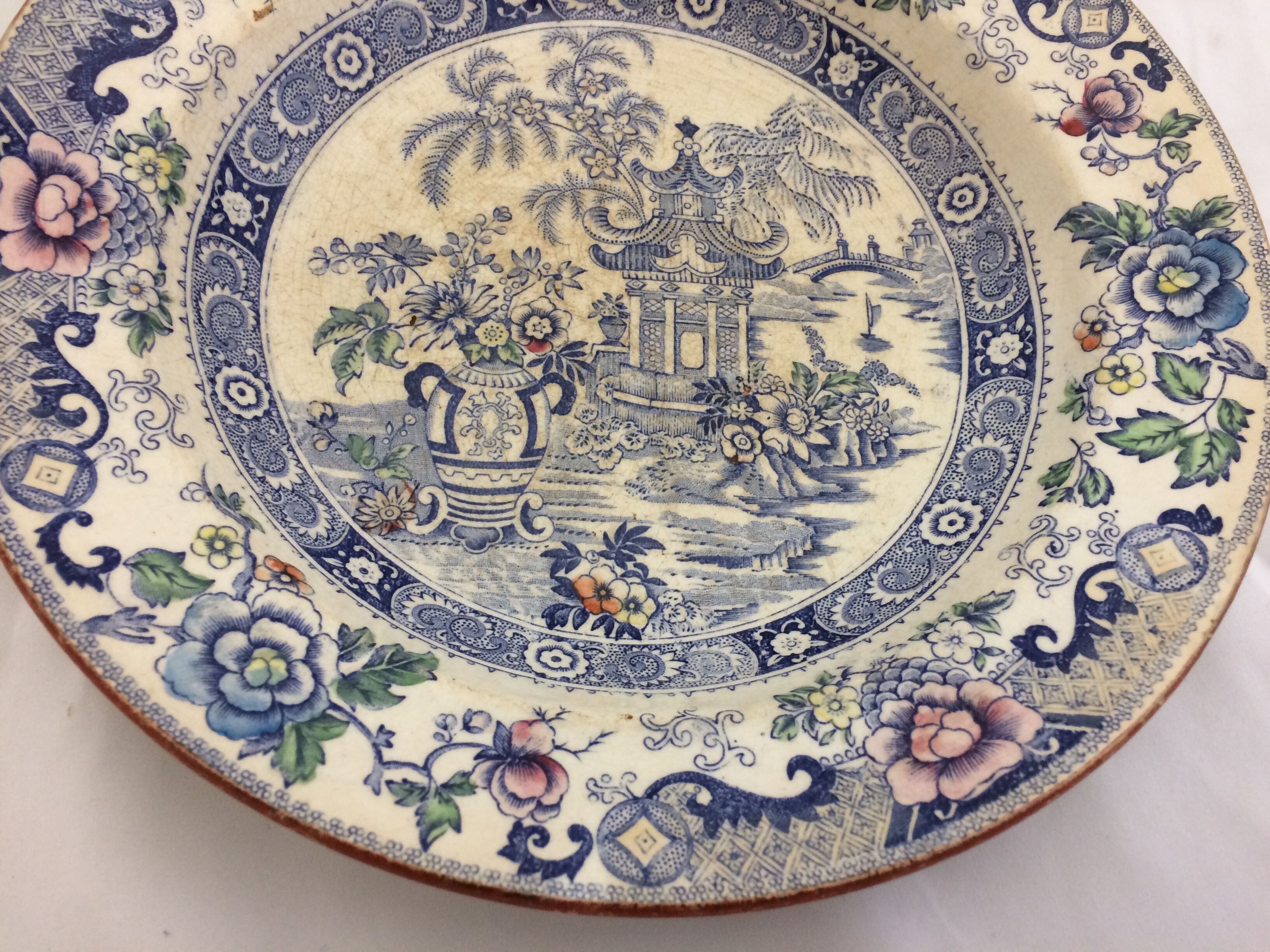 Ancient dish Terre de Fer Creil - Montereau