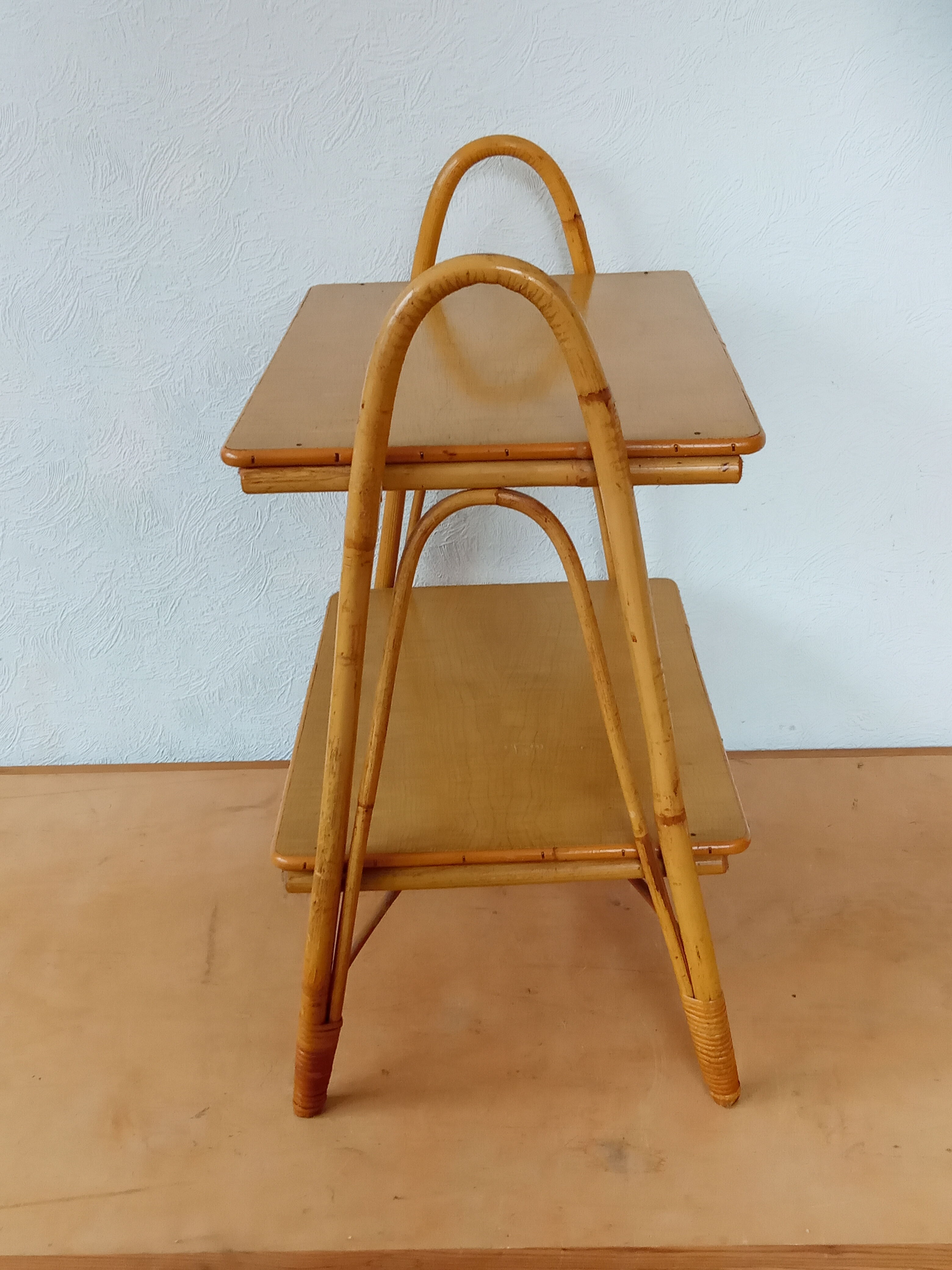Rattan side table 50s