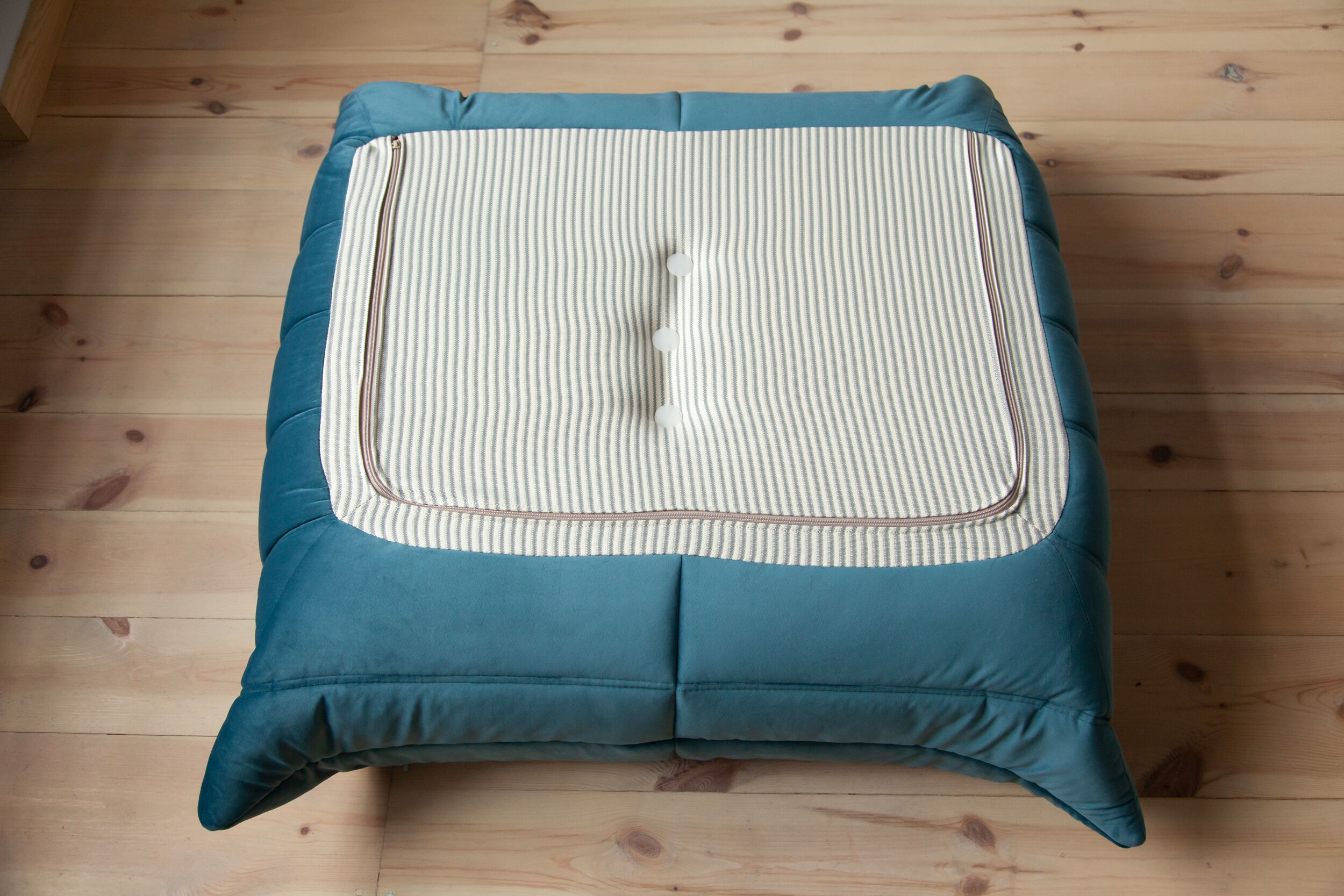 Togo sofa and pouf by Michel Ducaroy for Ligne Roset