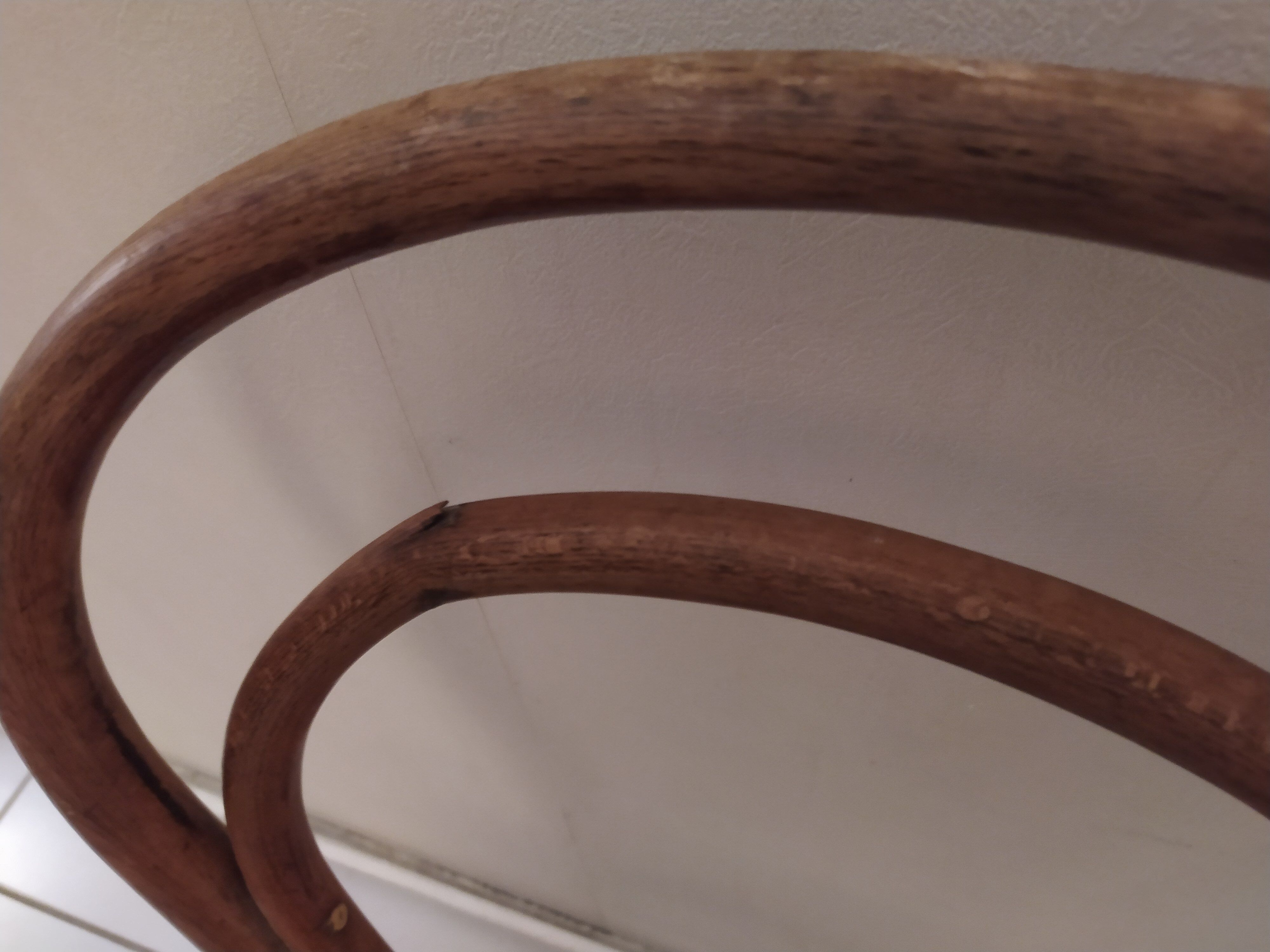 Chaise bistrot cannée Thonet numero 14