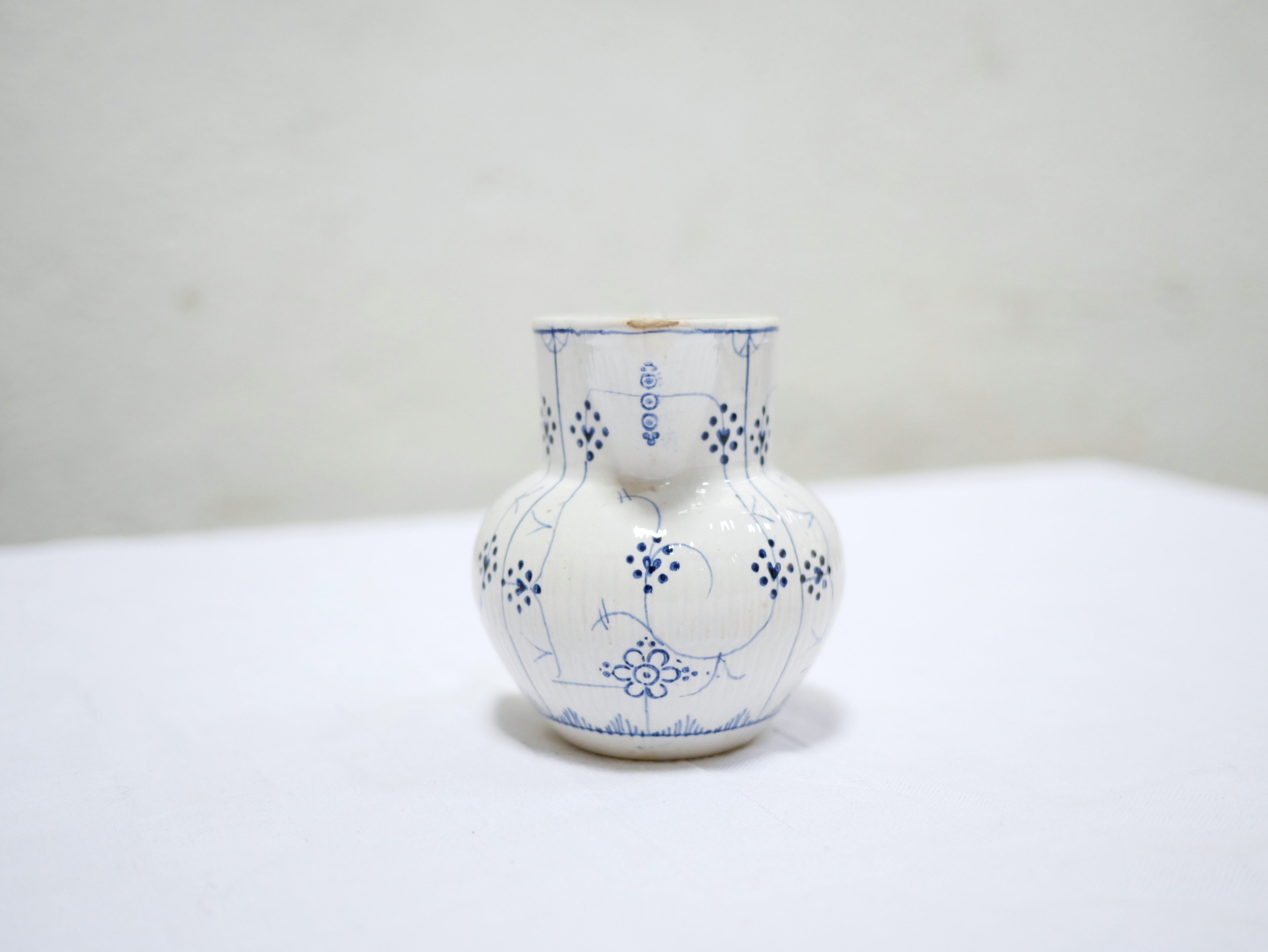 Pot à lait vintage en céramique par la manufacture Sarreguemines
