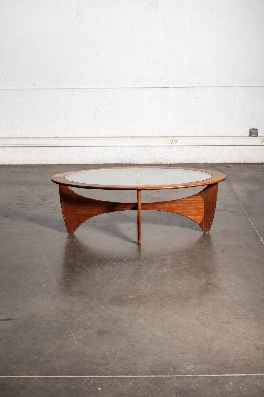 Table Astro ovale