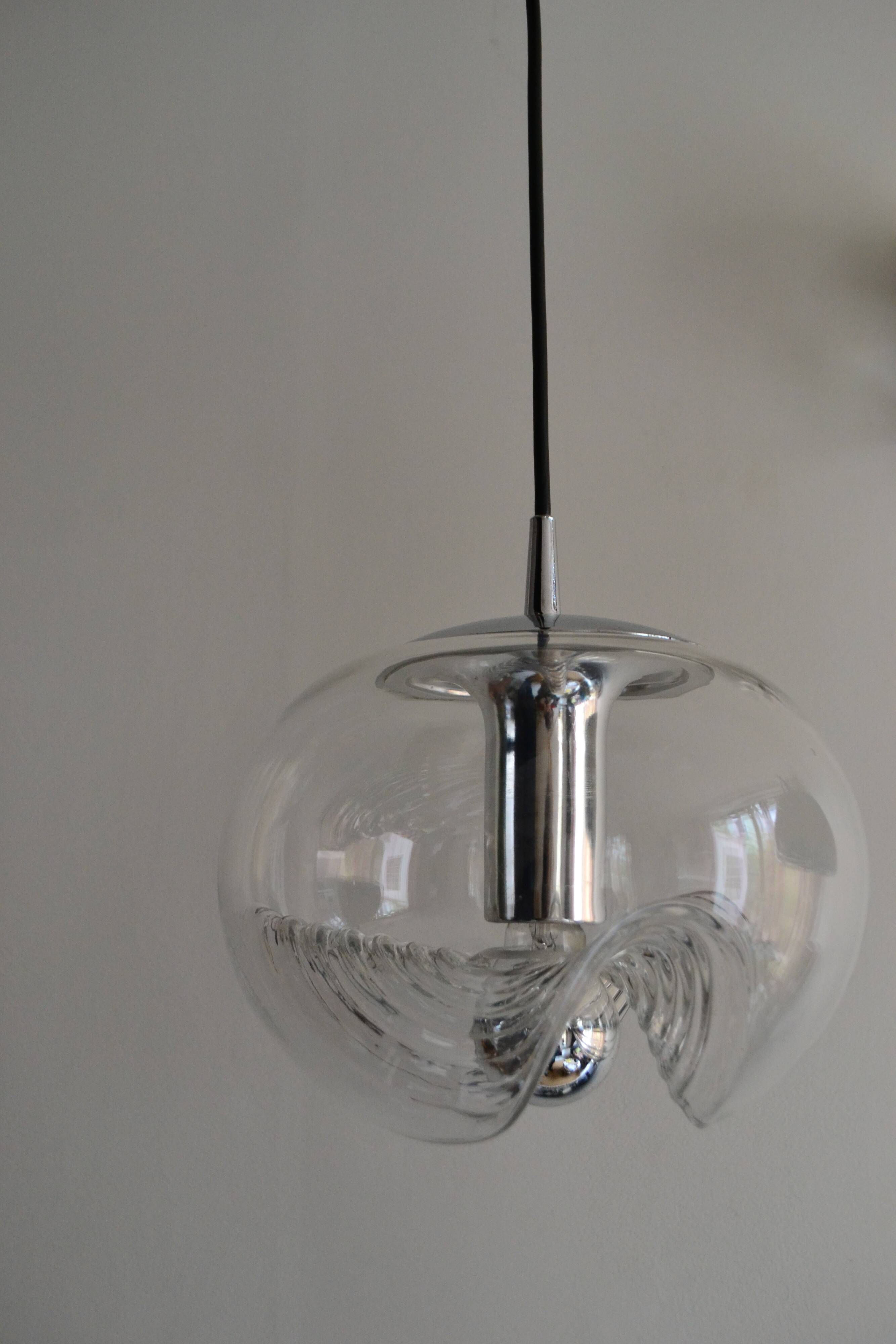 Peill & Putzler "wave" suspension, glass and chrome from the 60s/70s.
