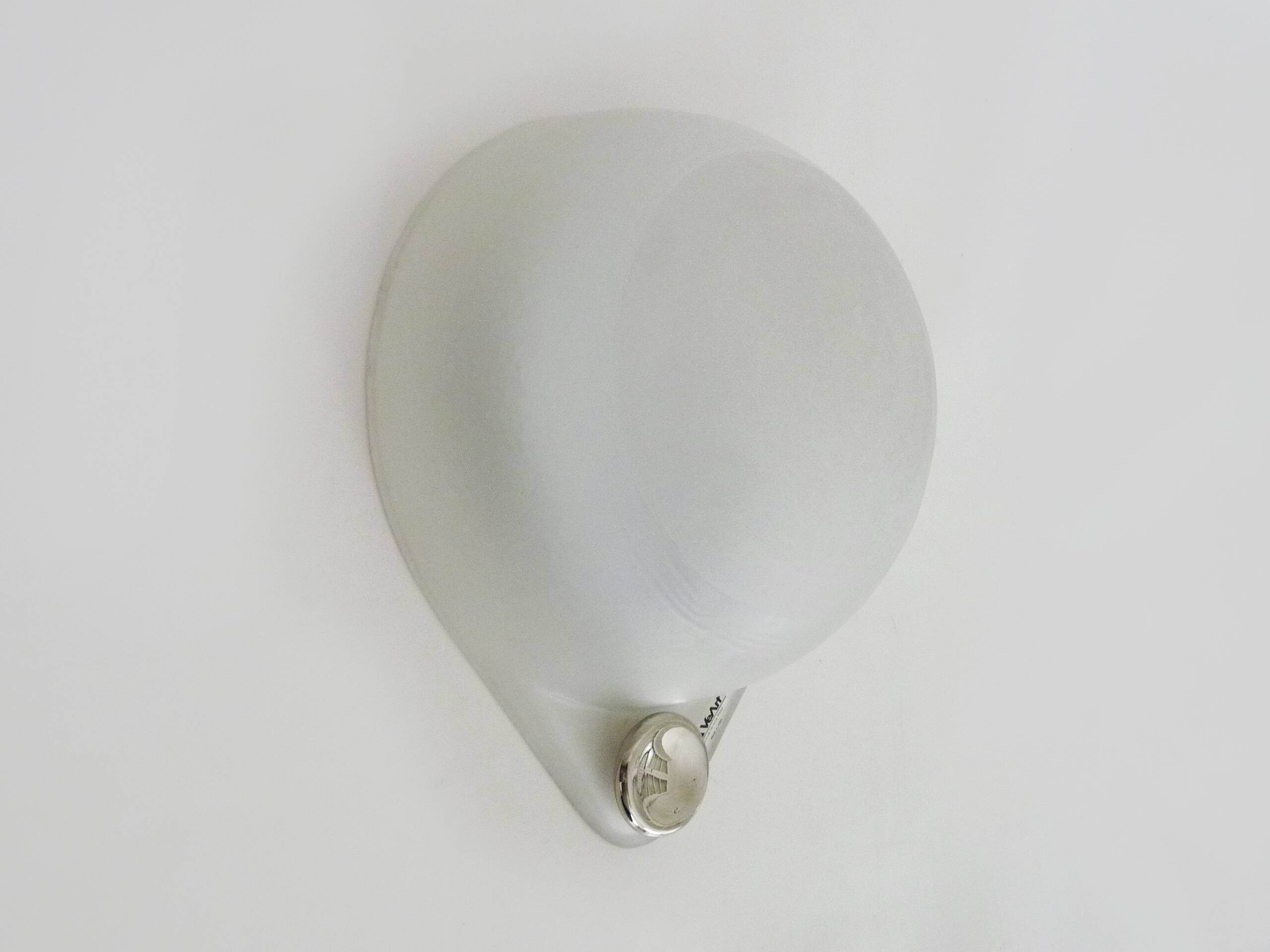 Postmodern wall lamp in glass by Veart, Italy, 1980s.