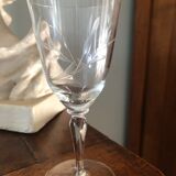 Set of 12 engraved crystal glasses with floral pattern