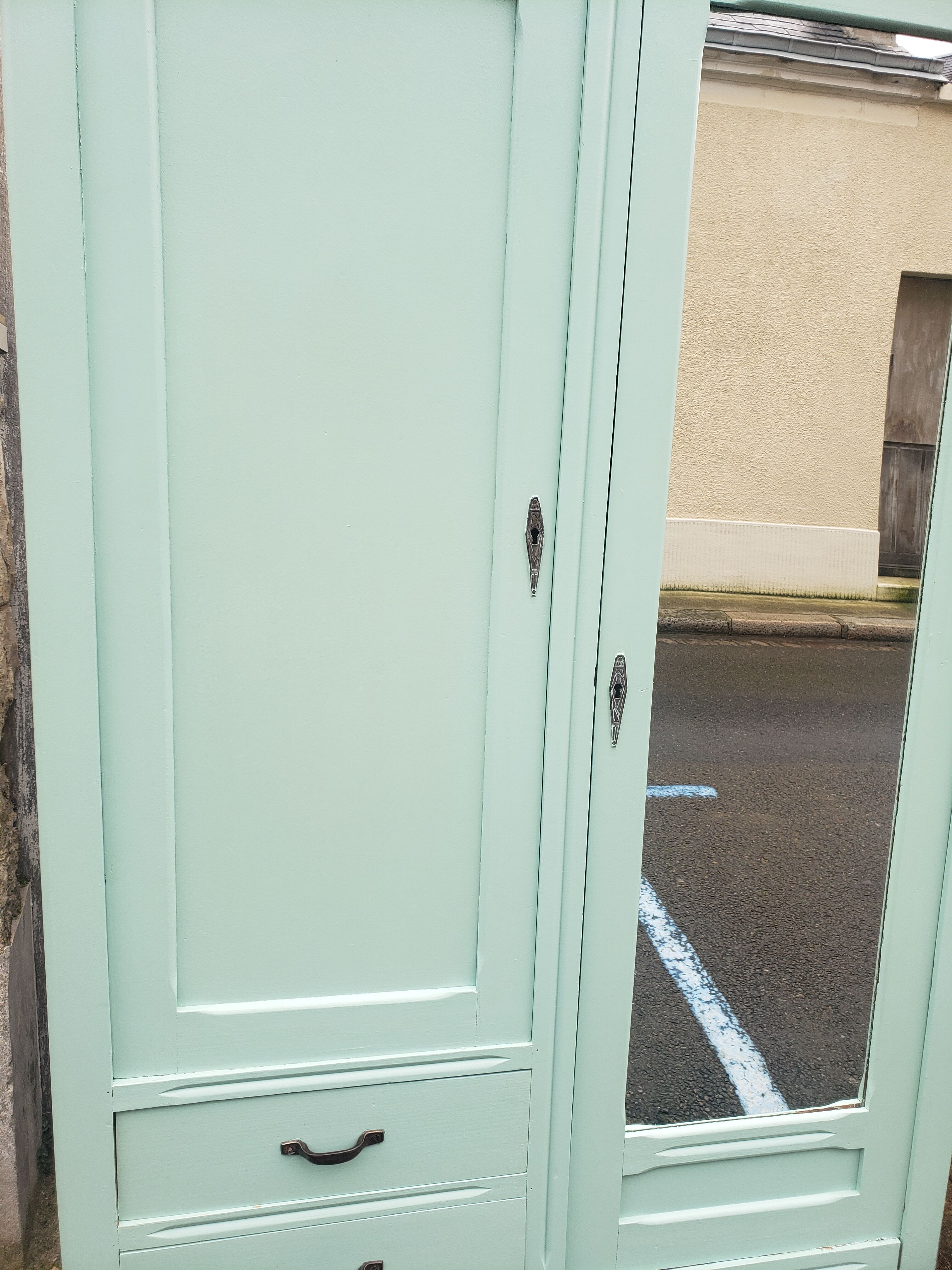 Mint green parisian dresser