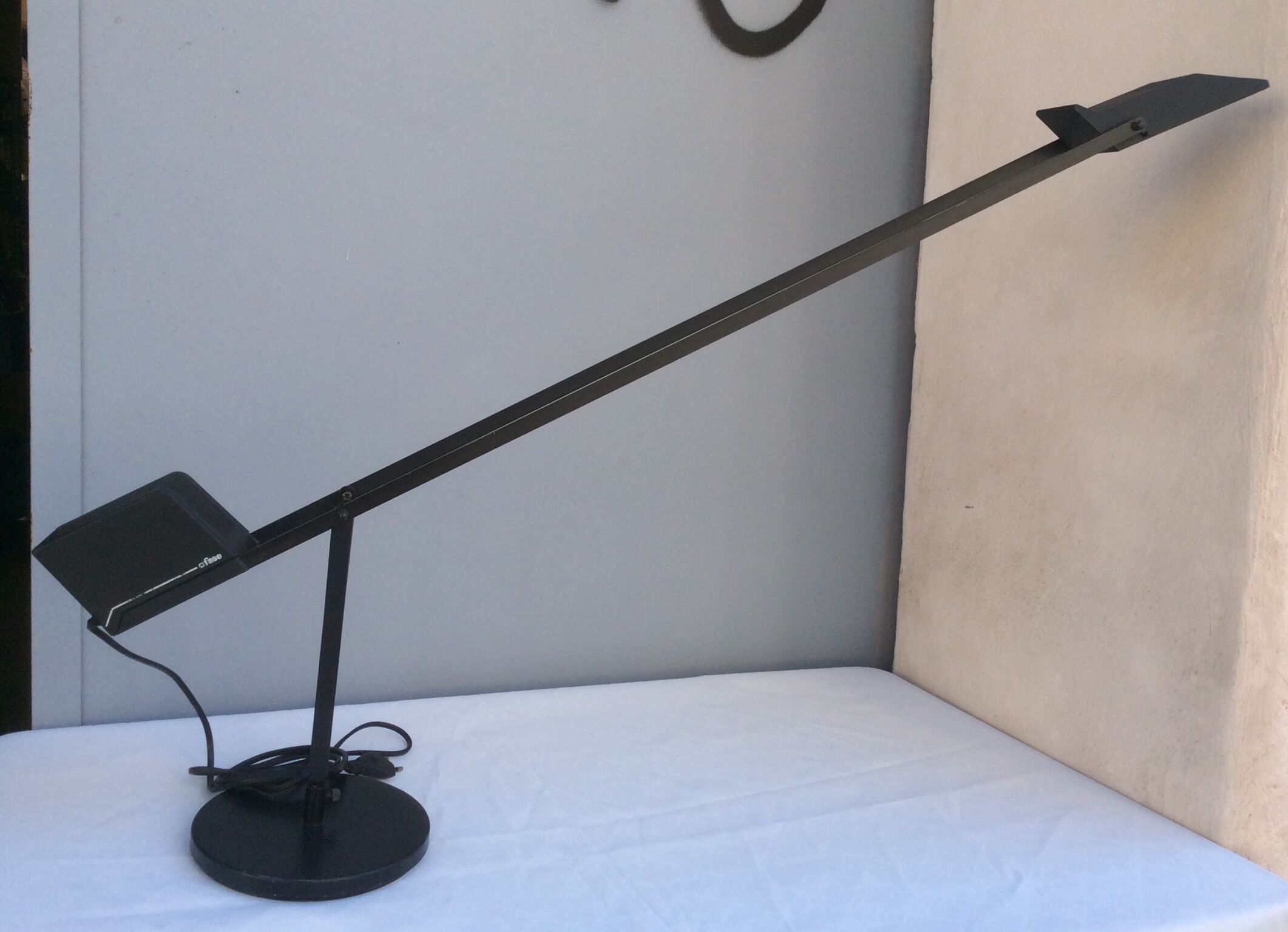 "Fase" pendulum lamp