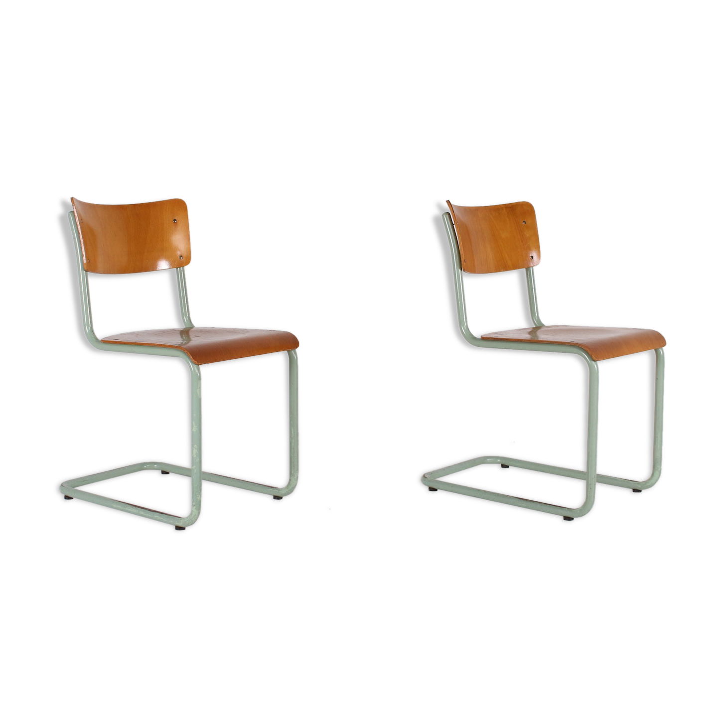2 chairs style Bauhaus