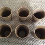 Série de tasses en grès