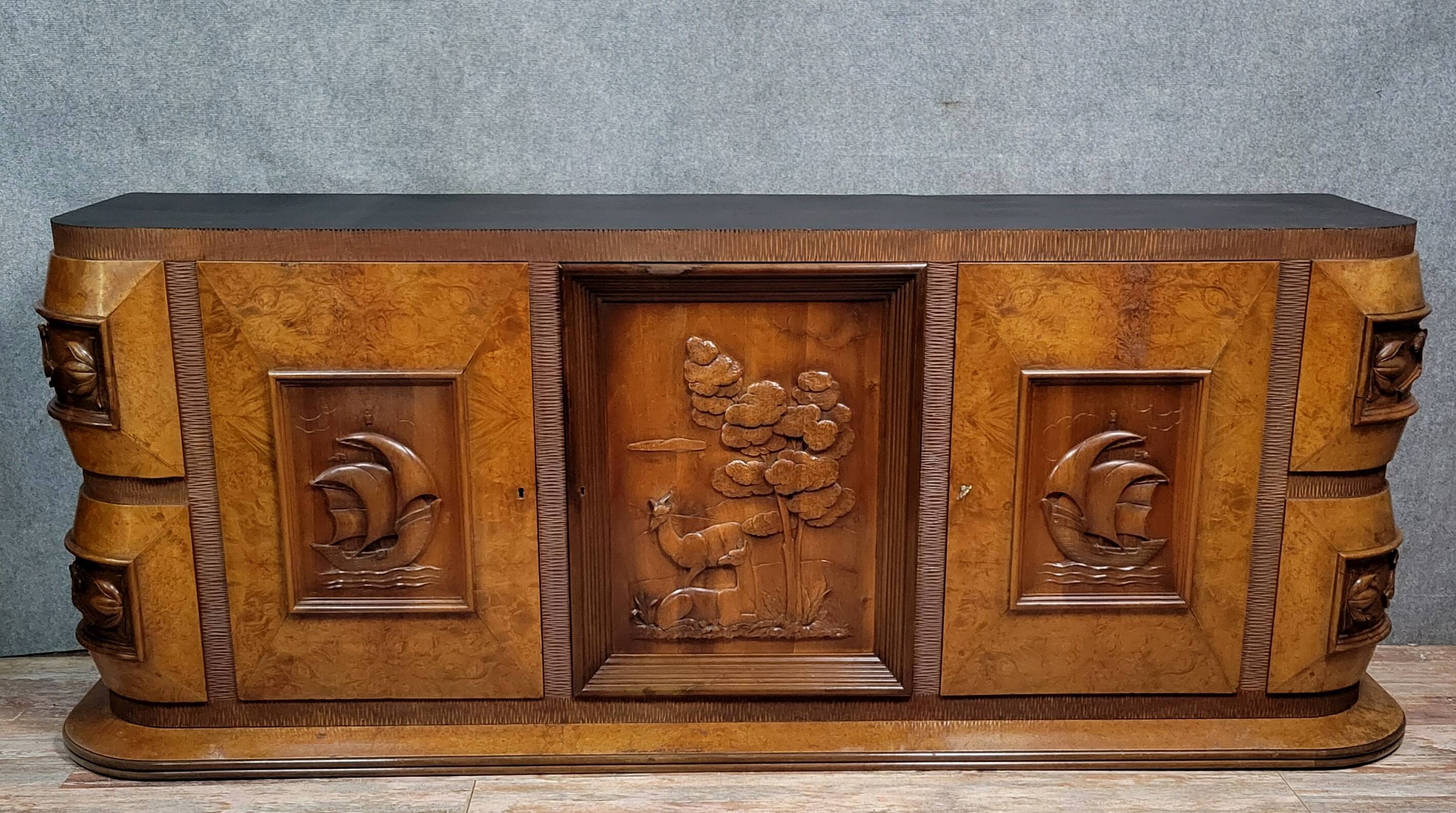 Pier Luigi Colli: Art Deco period sideboard in burl and carved wood