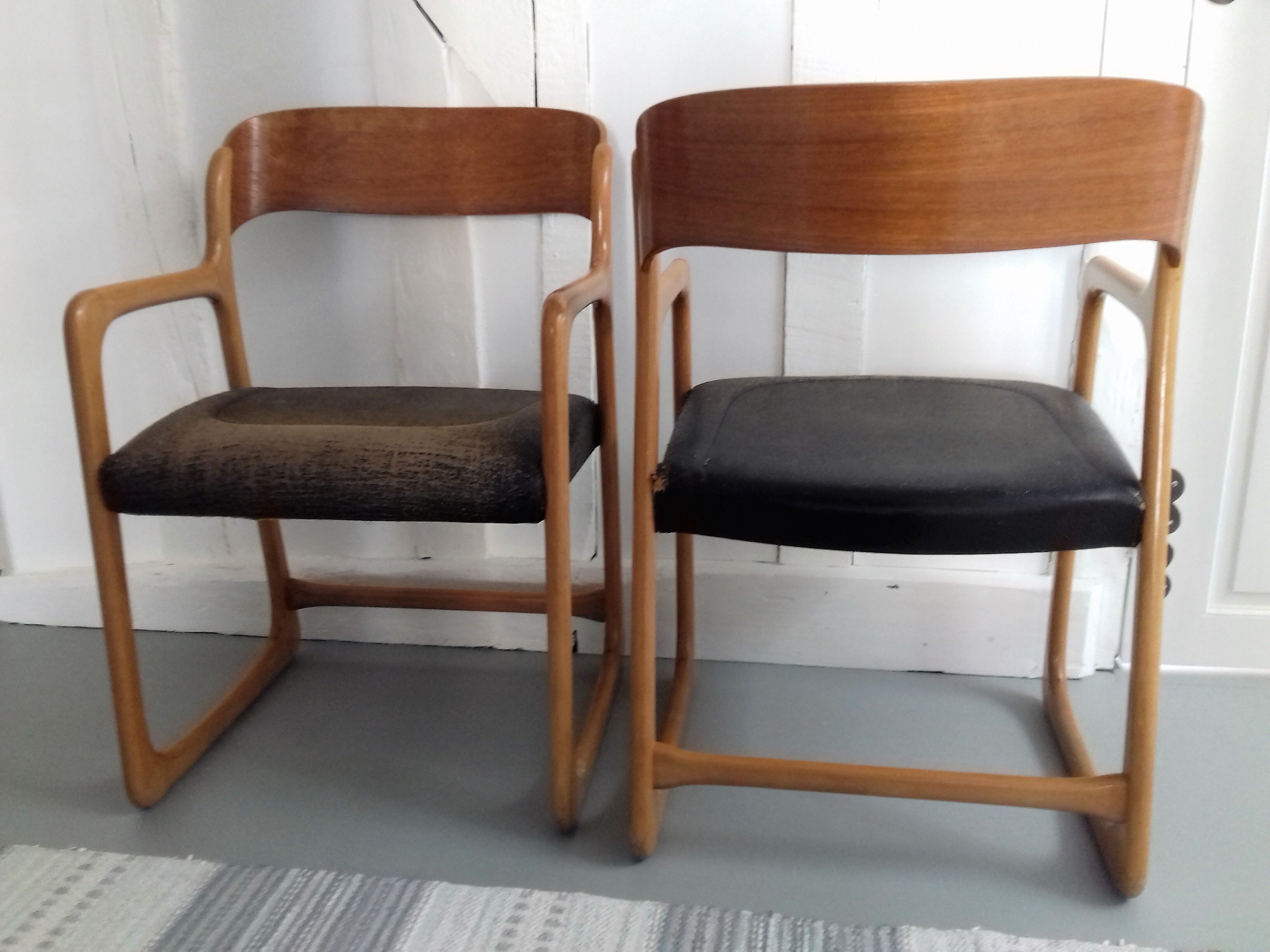 Pair of chairs Baumann sled