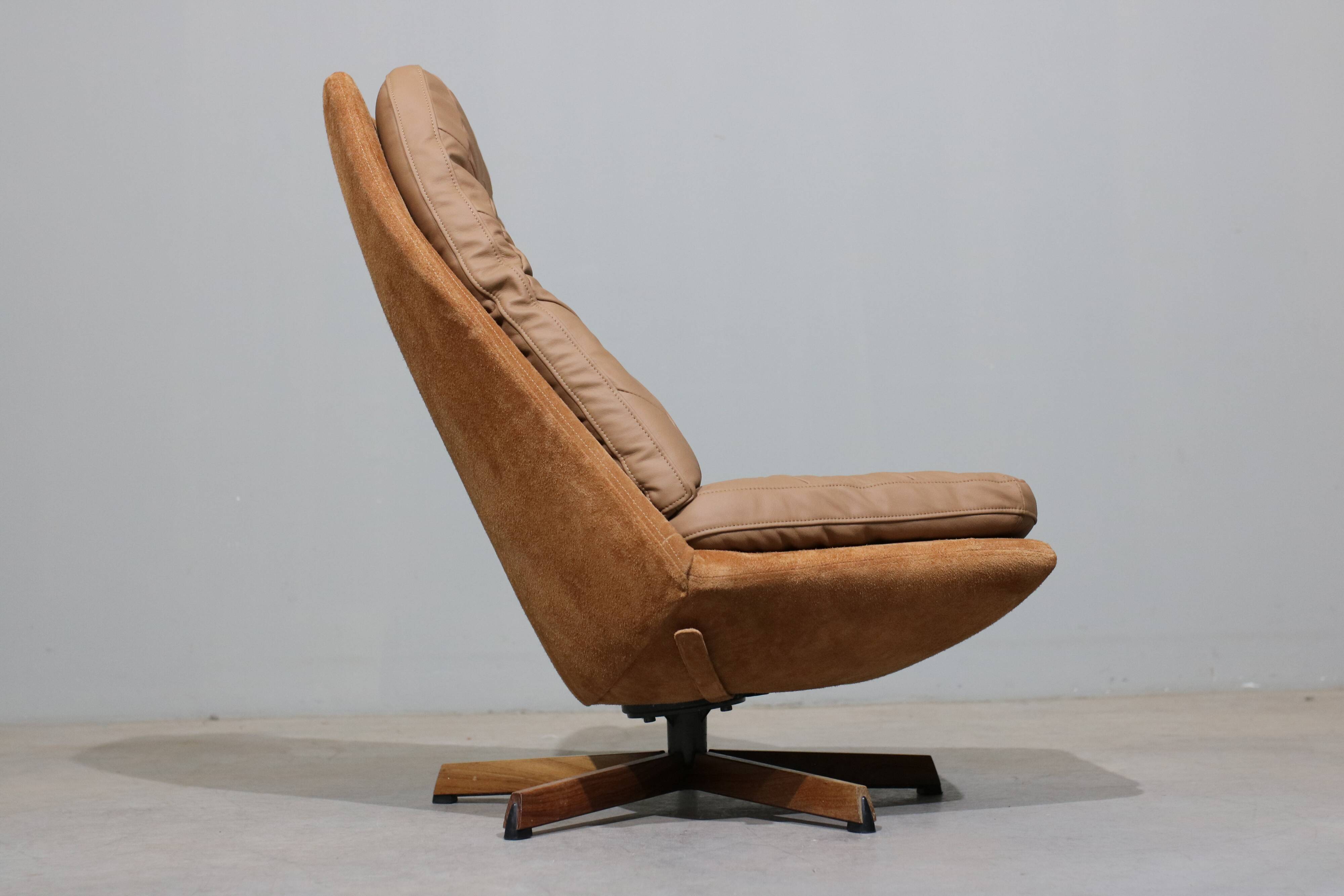 Mid-Century Danish Swivel Easy Chair from Madsen & Schubel, 1960s