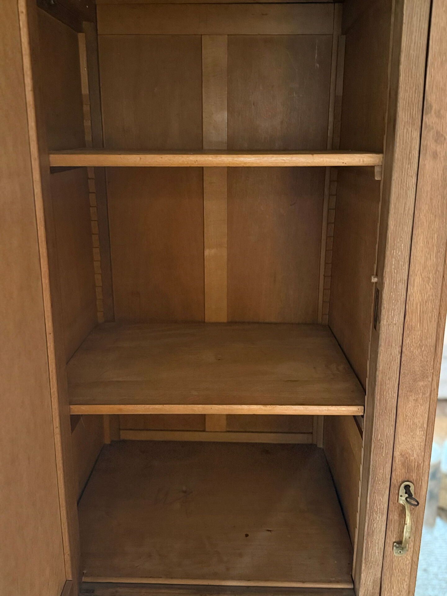 Armoire d’hôtel