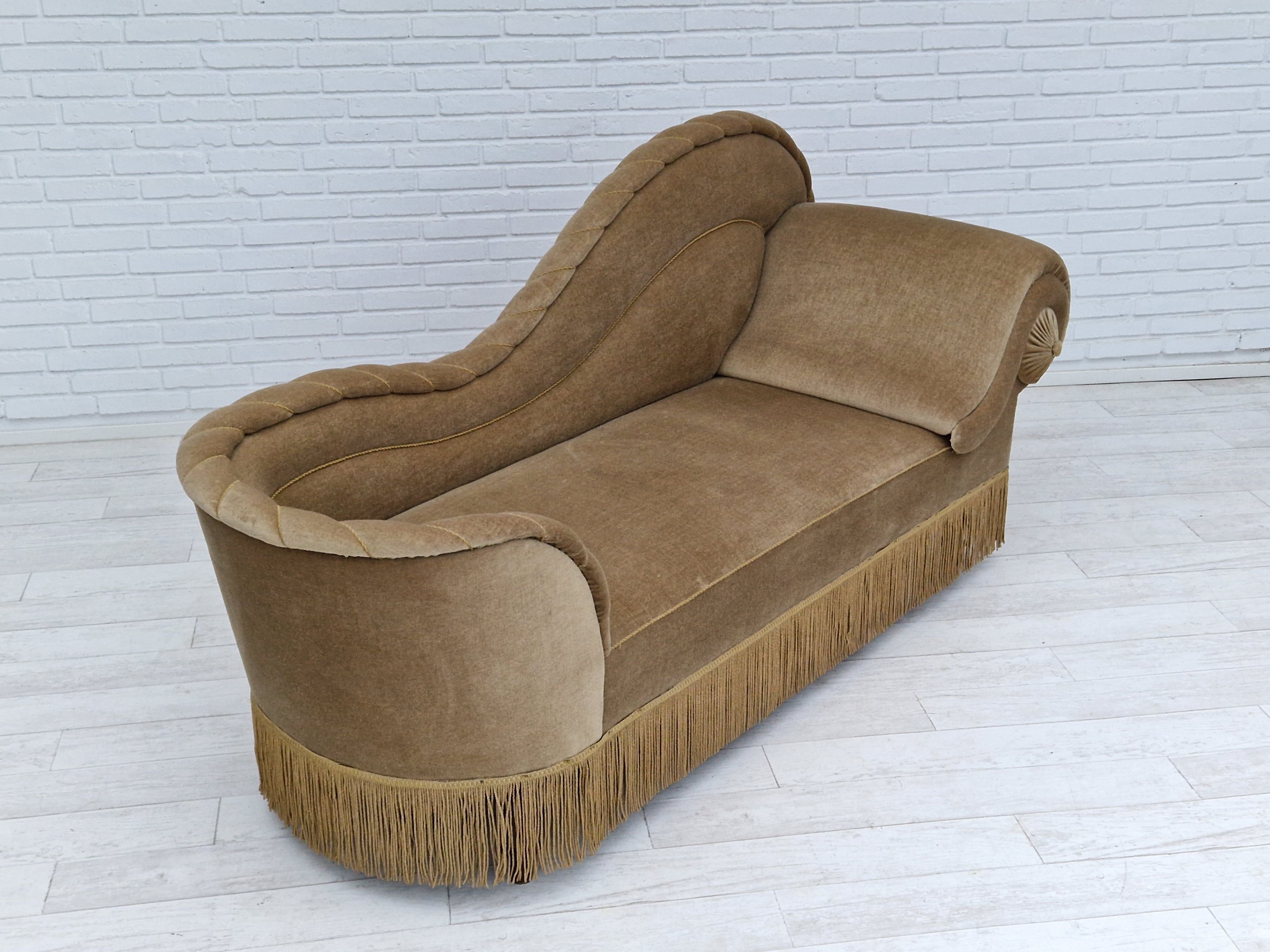 1960s, Danish chaiselongue / daybed, original very good condition