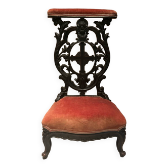 Chair prays to god