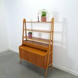 Teak fineer kast uit Zweden met lades, legplank en uitschuifbare plank