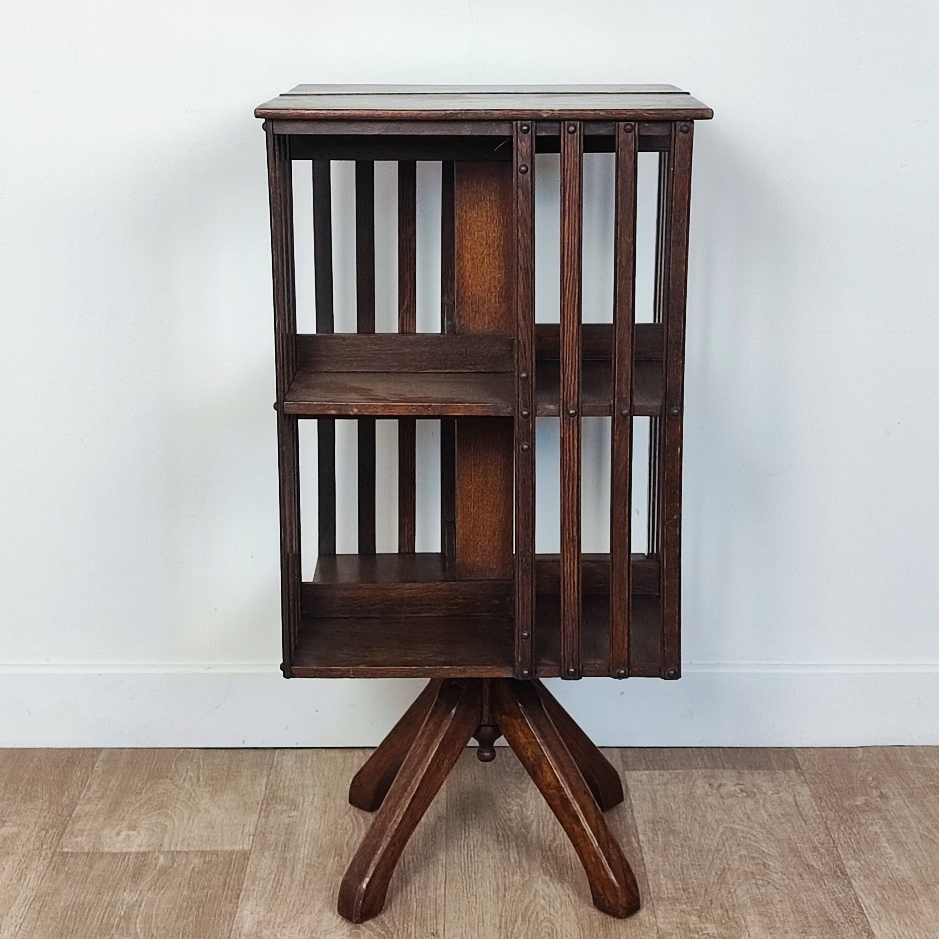 Revolving bookcase