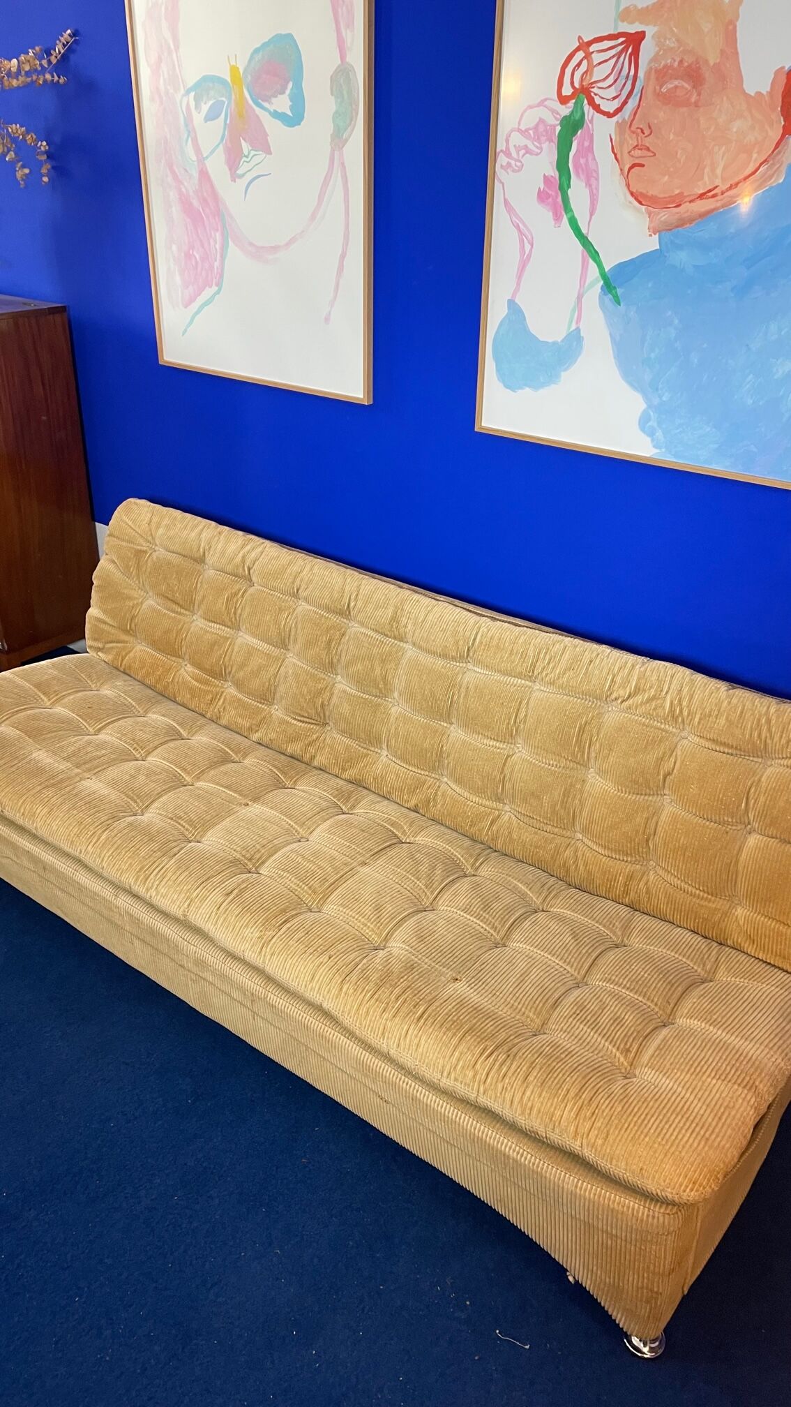 Vintage sofa from the 70s in corduroy