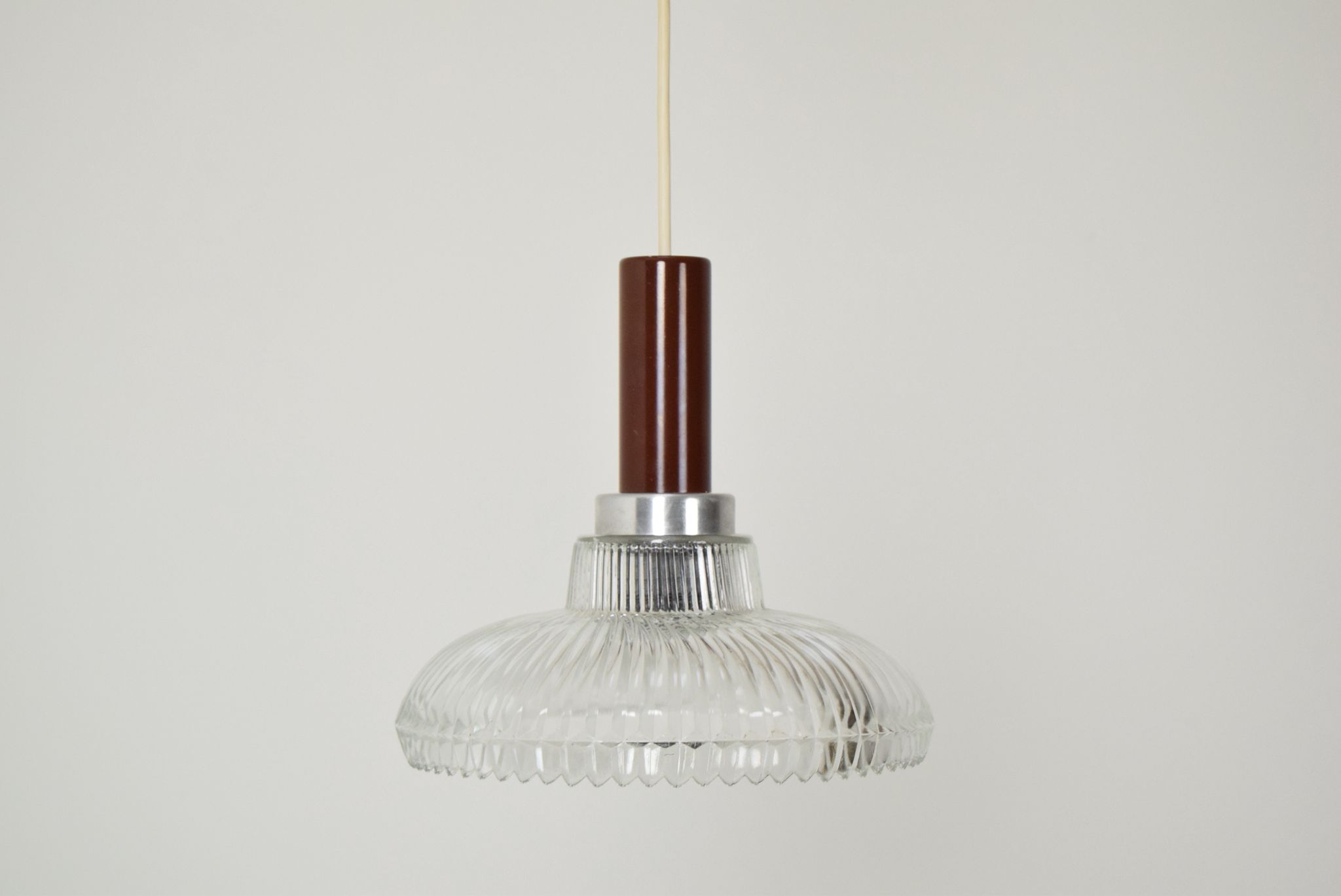 Suspension en verre du milieu du siècle années 1960