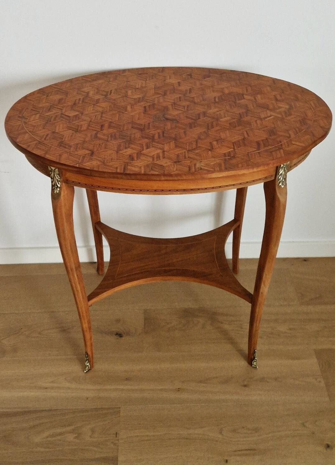 Mid-20th century marquetry pedestal table