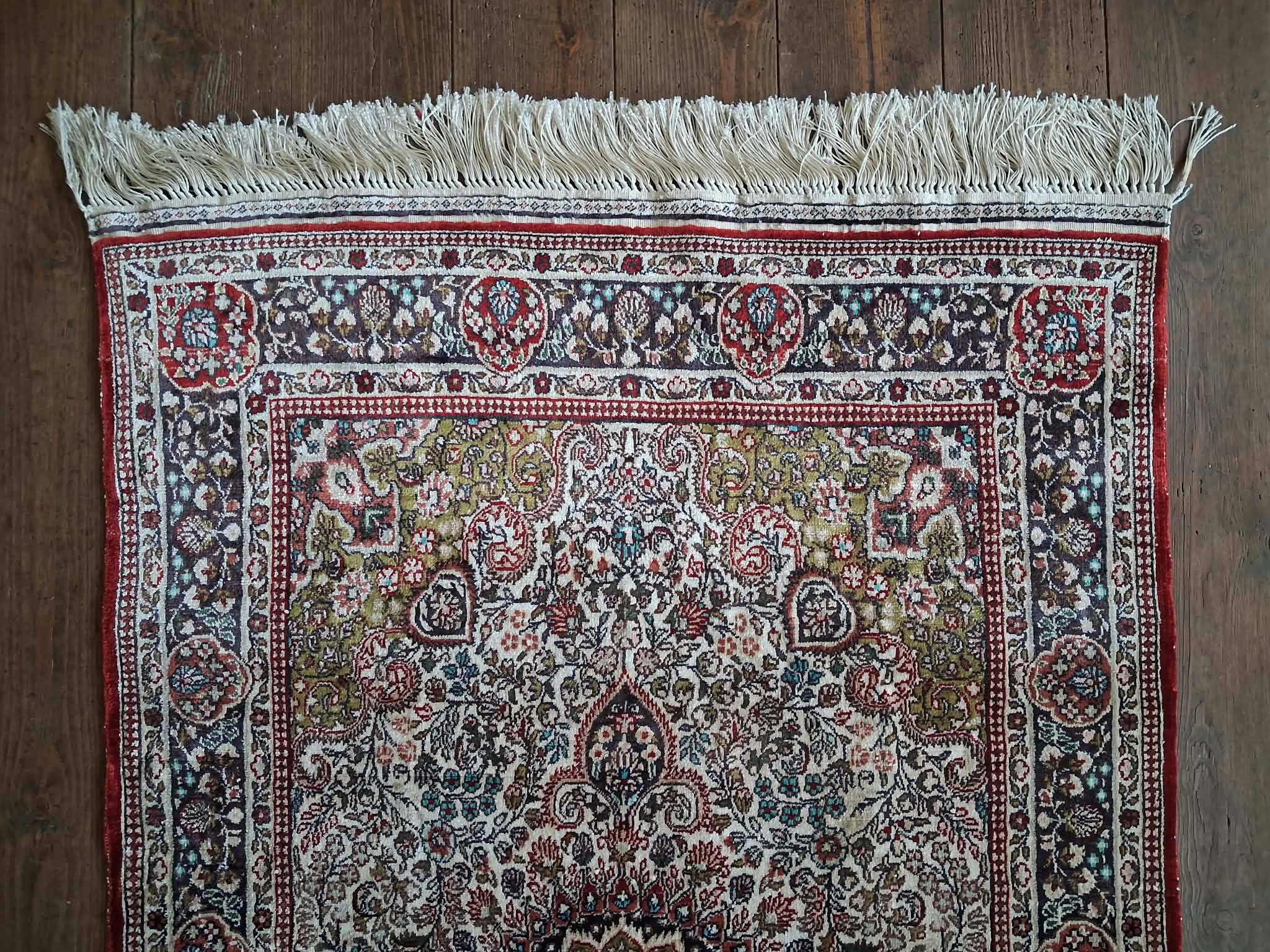 Chinese Hereke silk handmade carpet