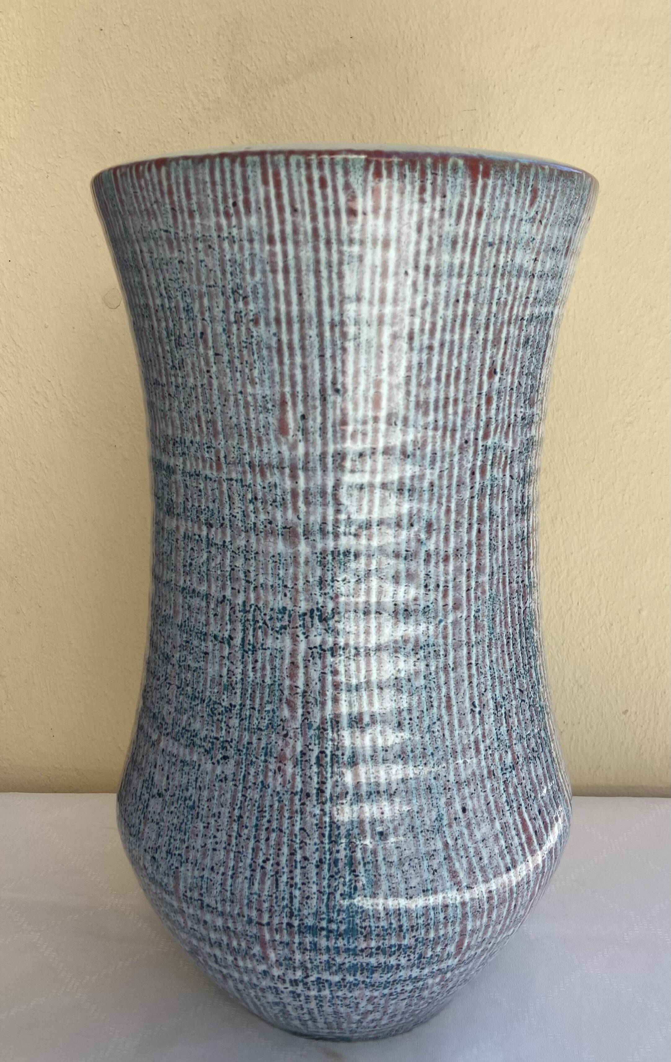 Accolay ceramic vase from the 1960s