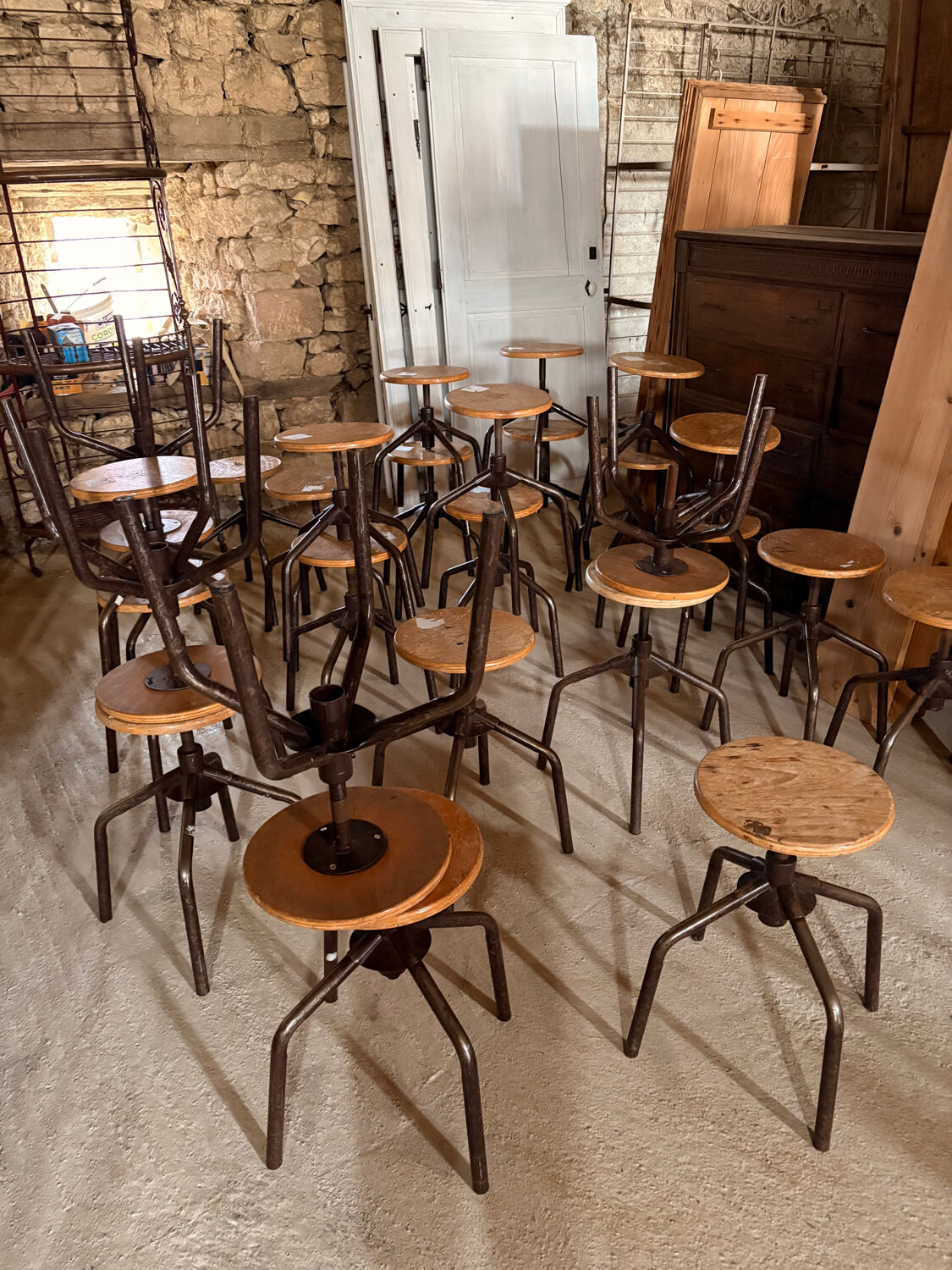 Adjustable industrial stool