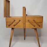 Wooden worker with spindle legs