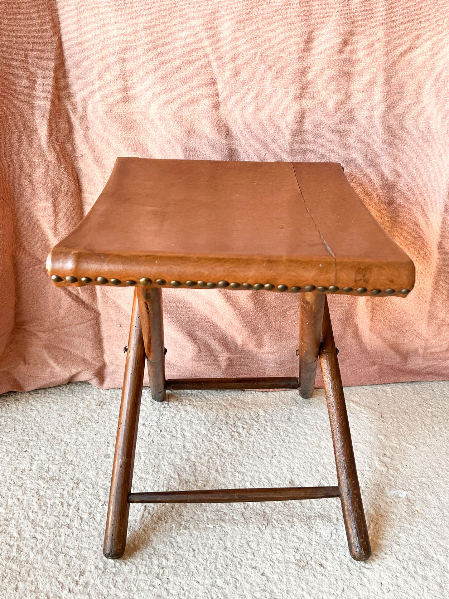 Tabouret de en Cuir et Bois Style Curule