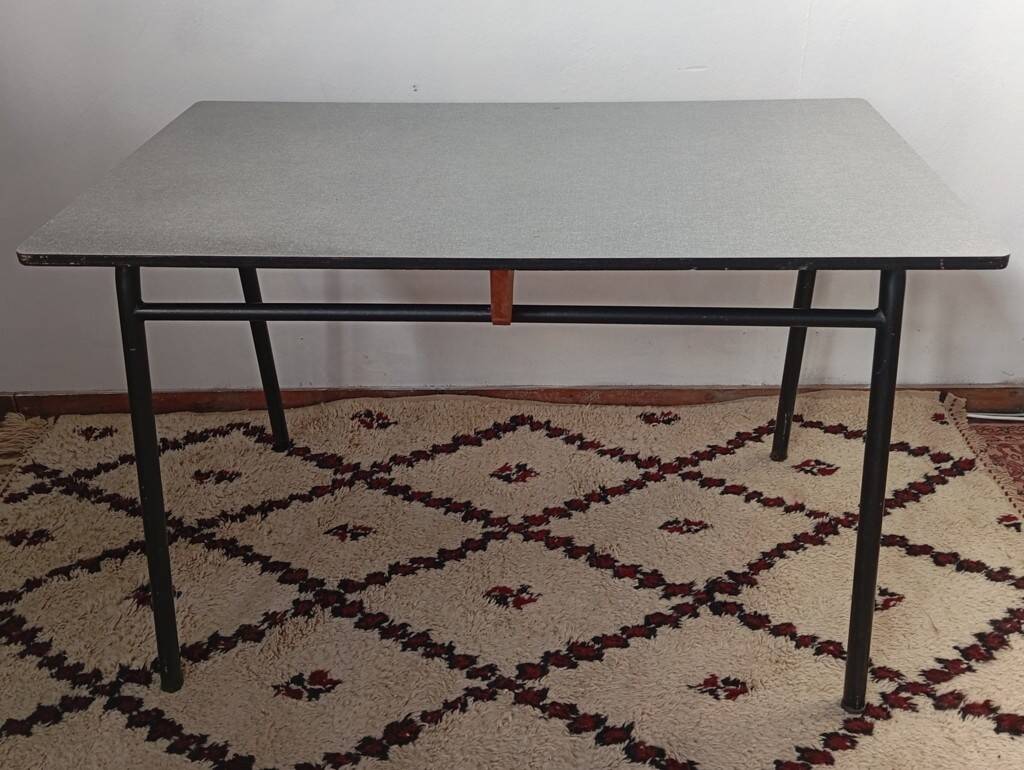 Modernist desk from the 1950s by J. Hitier