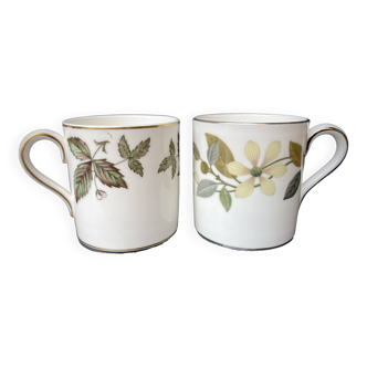 2 Wegdwoog porcelain cups