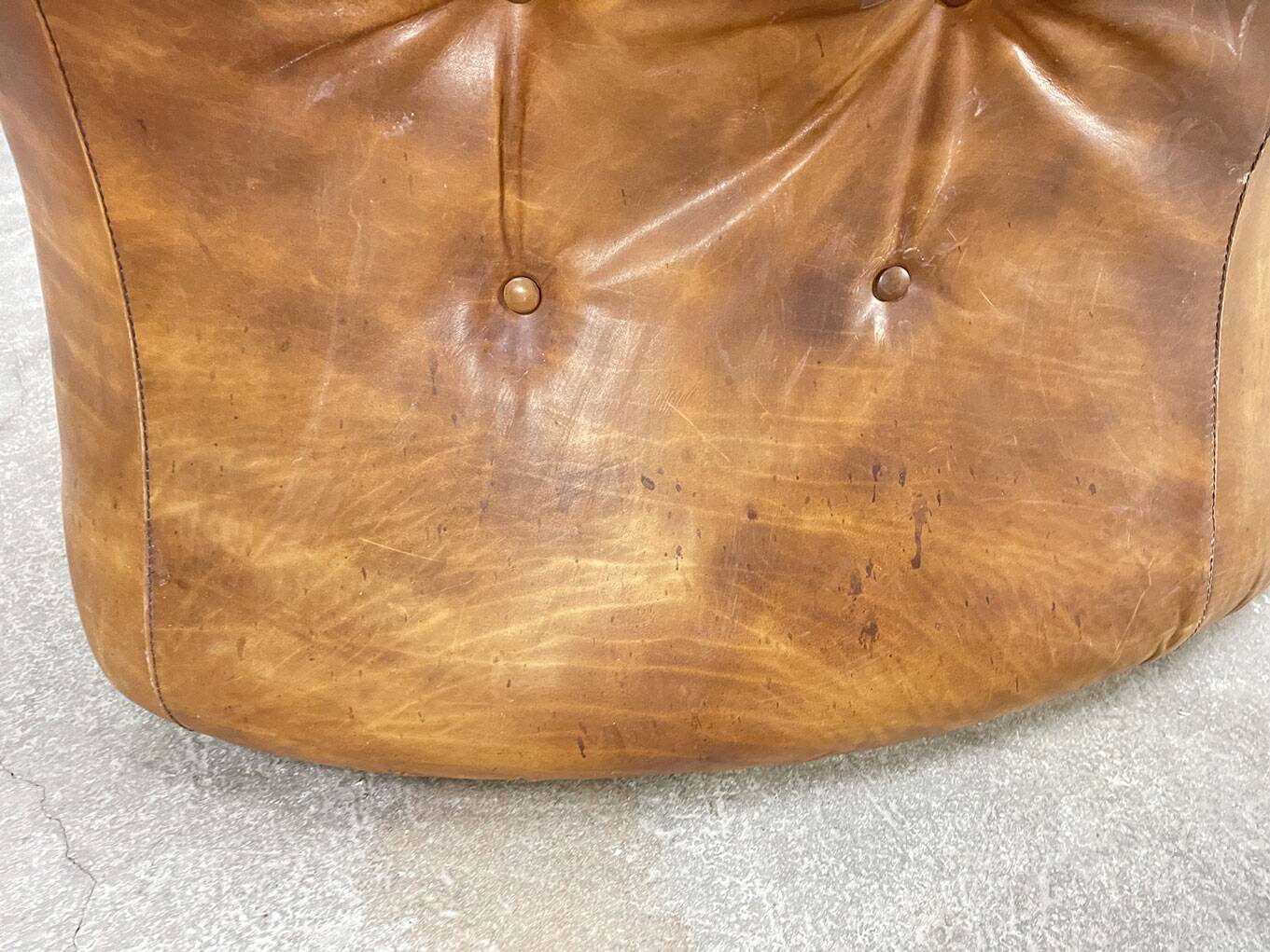 Fauteuil d'angle vintage en cuir, design italien des années 1970