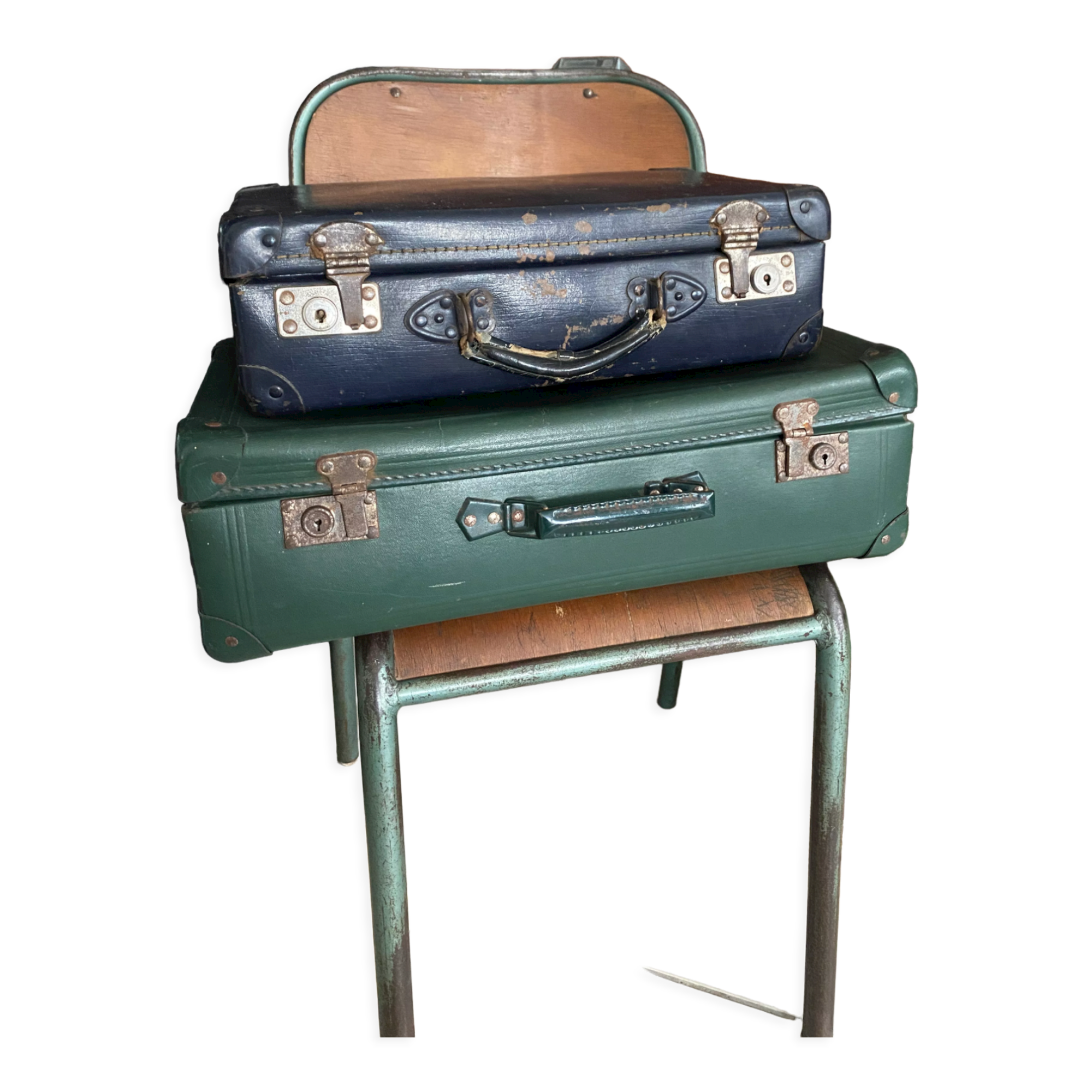 Set of 2 vintage suitcases