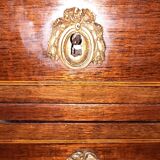 Antique chest of drawers in veneer