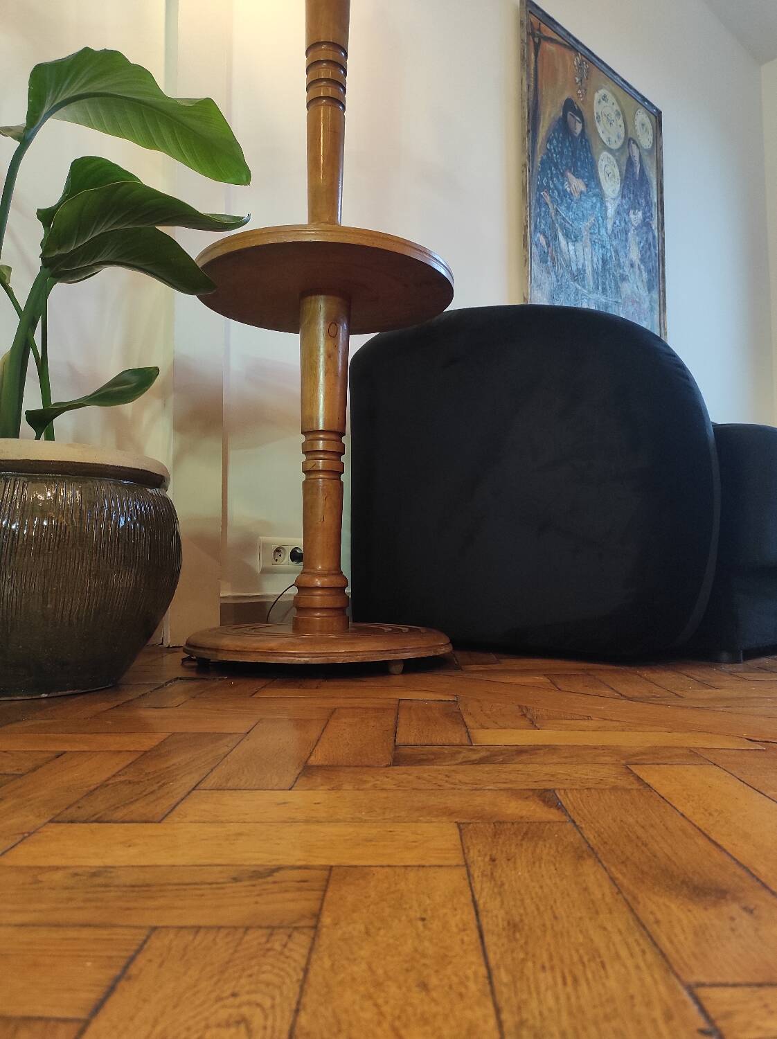 Vintage turned wooden floor lamp - 60s side table